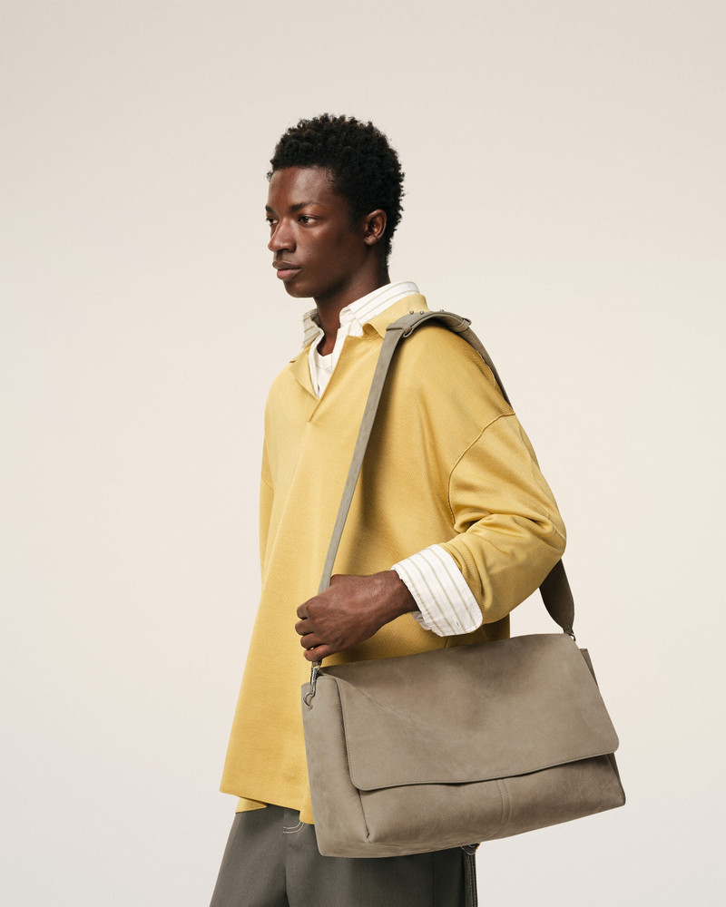 AMI Paris GREY COW LEATHER LARGE FLAP CARROUSEL BAG outlook