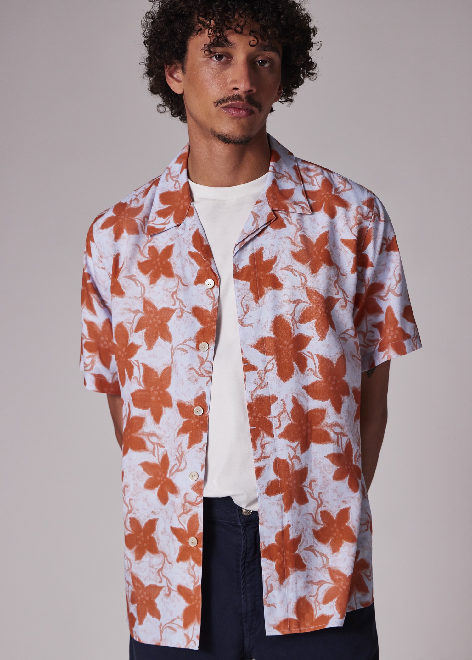 Pale Blue Orange 'Gentian Flower' Print Short-Sleeve Shirt - 4