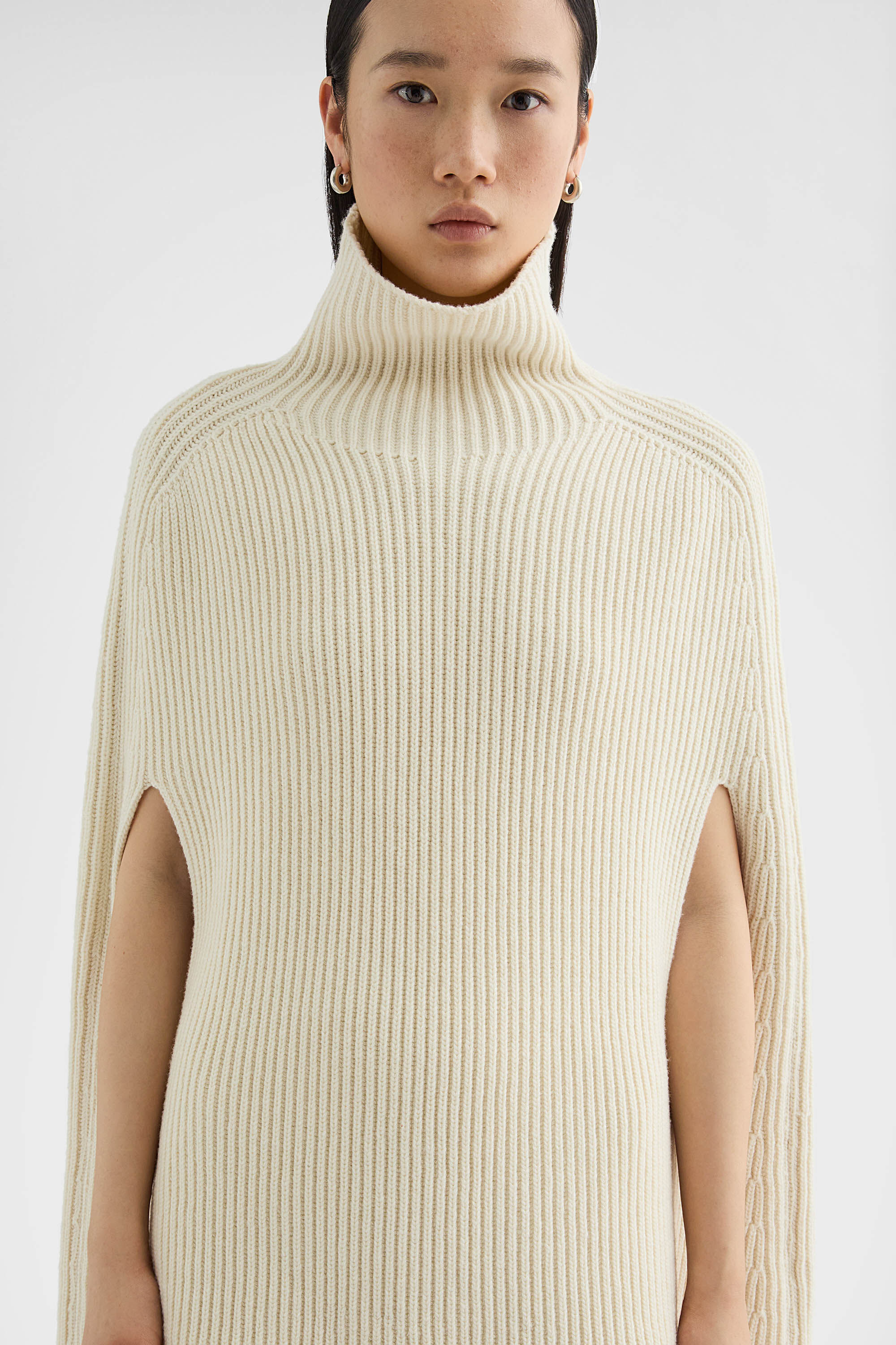 Midweight Wool High-Neck Cape - 5