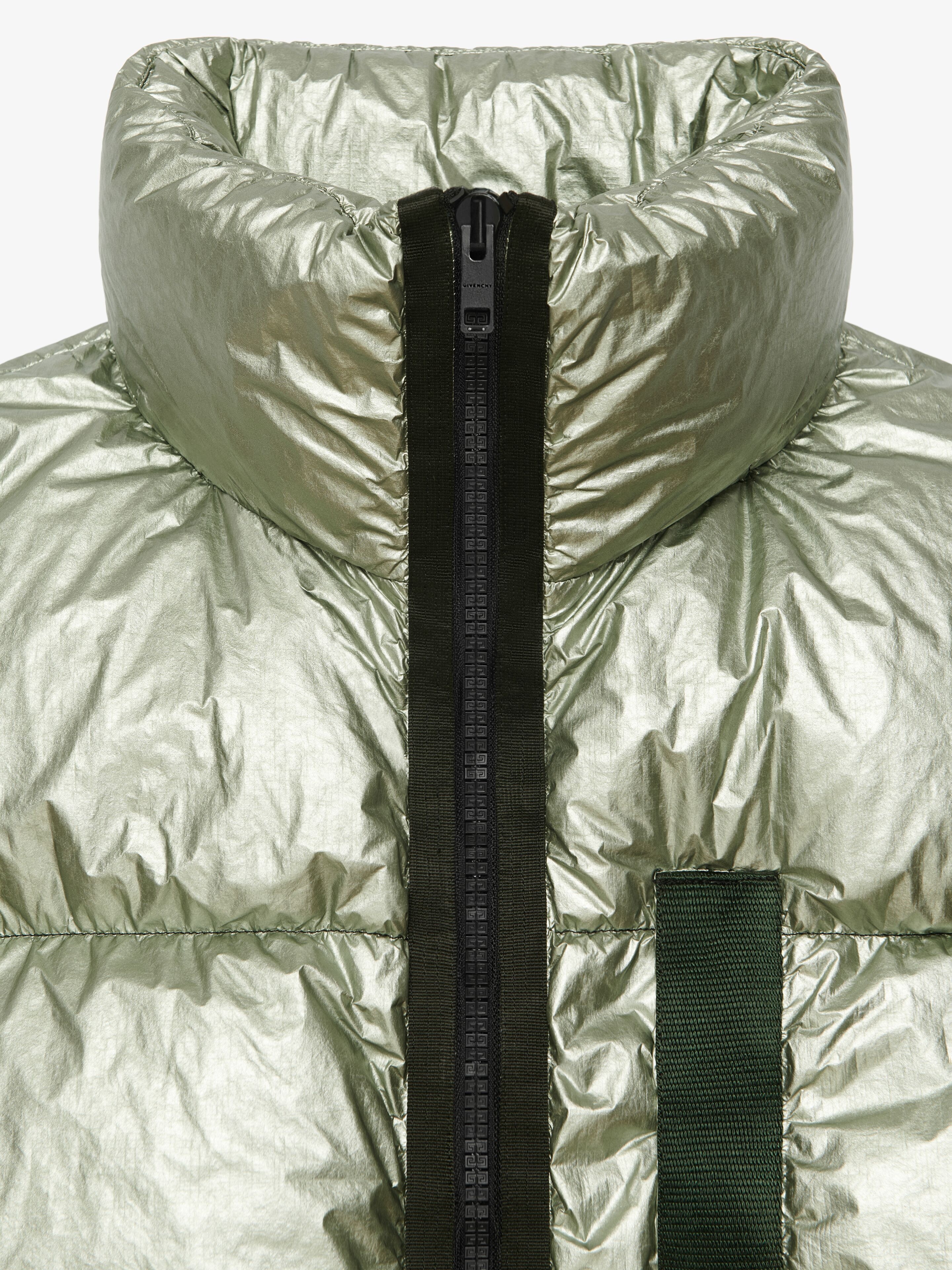 LAMINATED SLEEVELESS PUFFER - 6