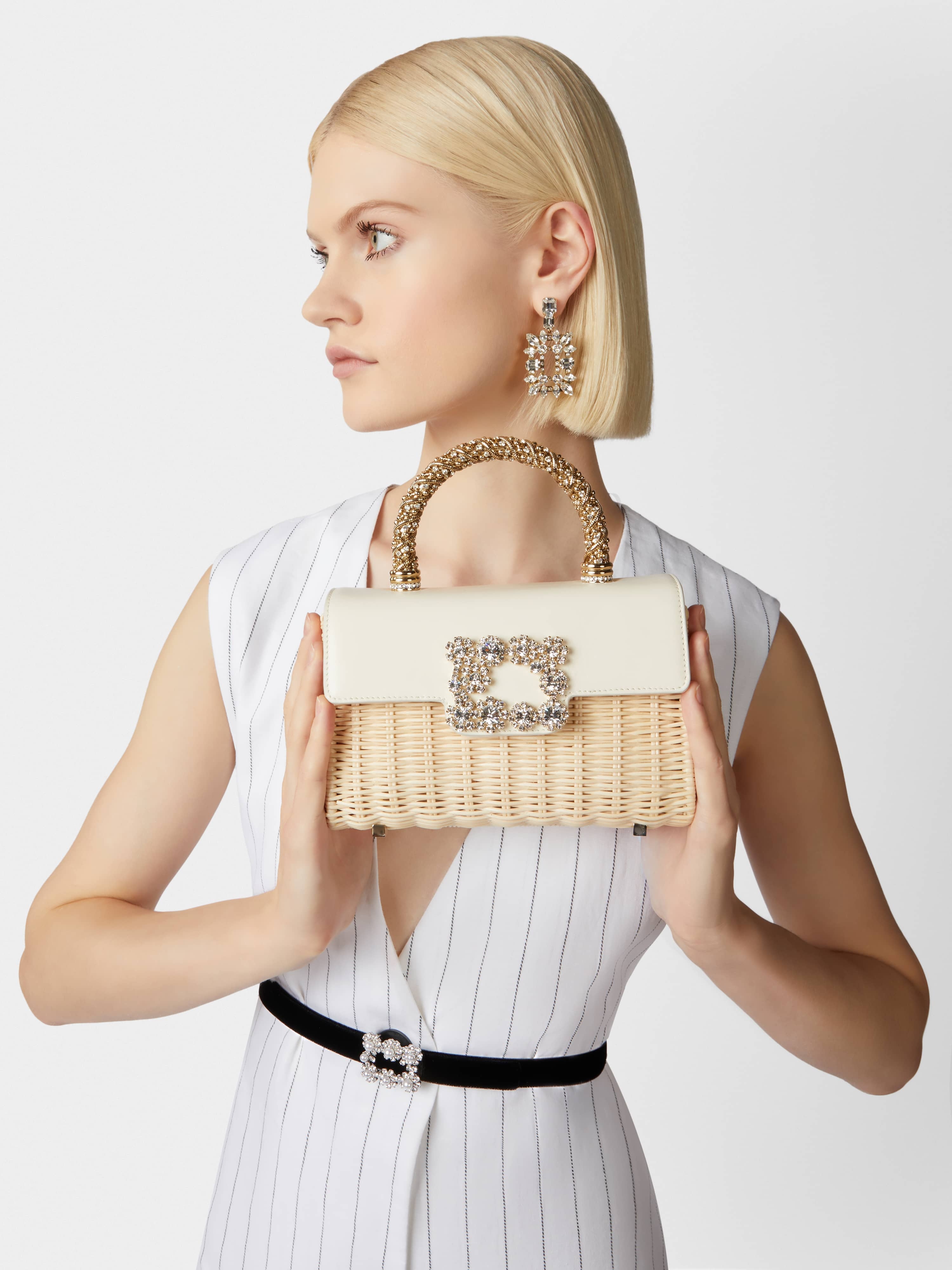 Wicker Jewel Mini Flower Strass Buckle Clutch Bag in Leather and Rattan - 2