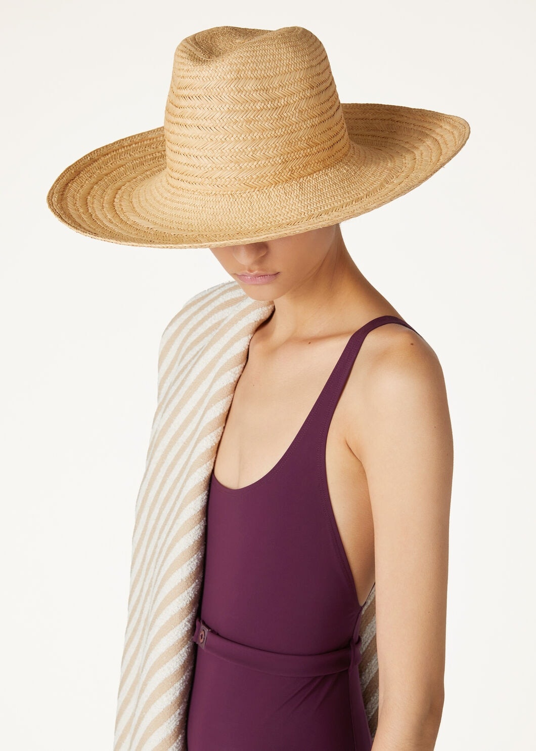 Akemi Hat - 2