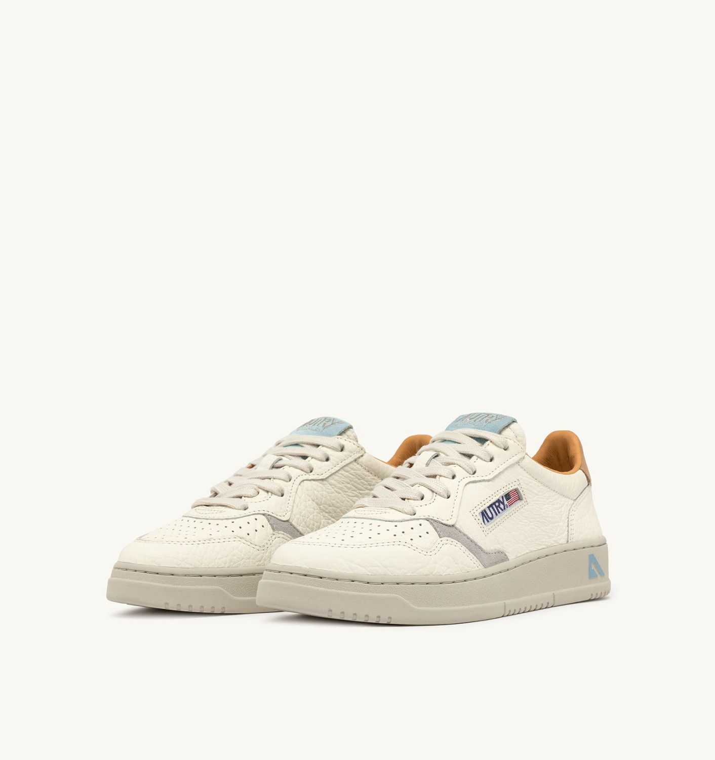 MEDALIST LOW SNEAKERS IN NUG AND LOFT LEATHER - 2