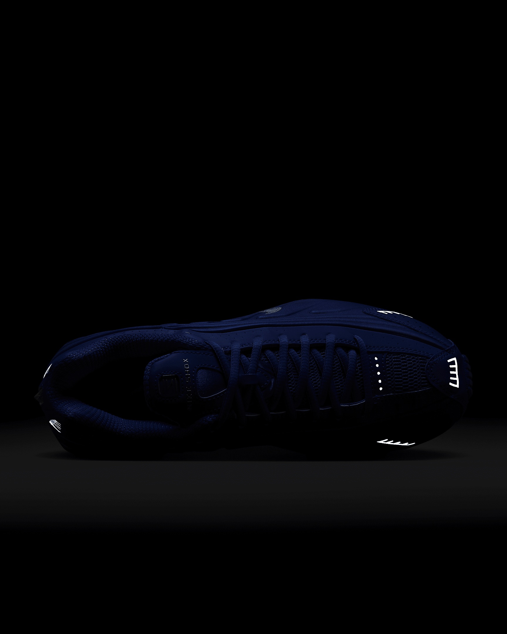Nike Shox R4 Women's Shoes - 9