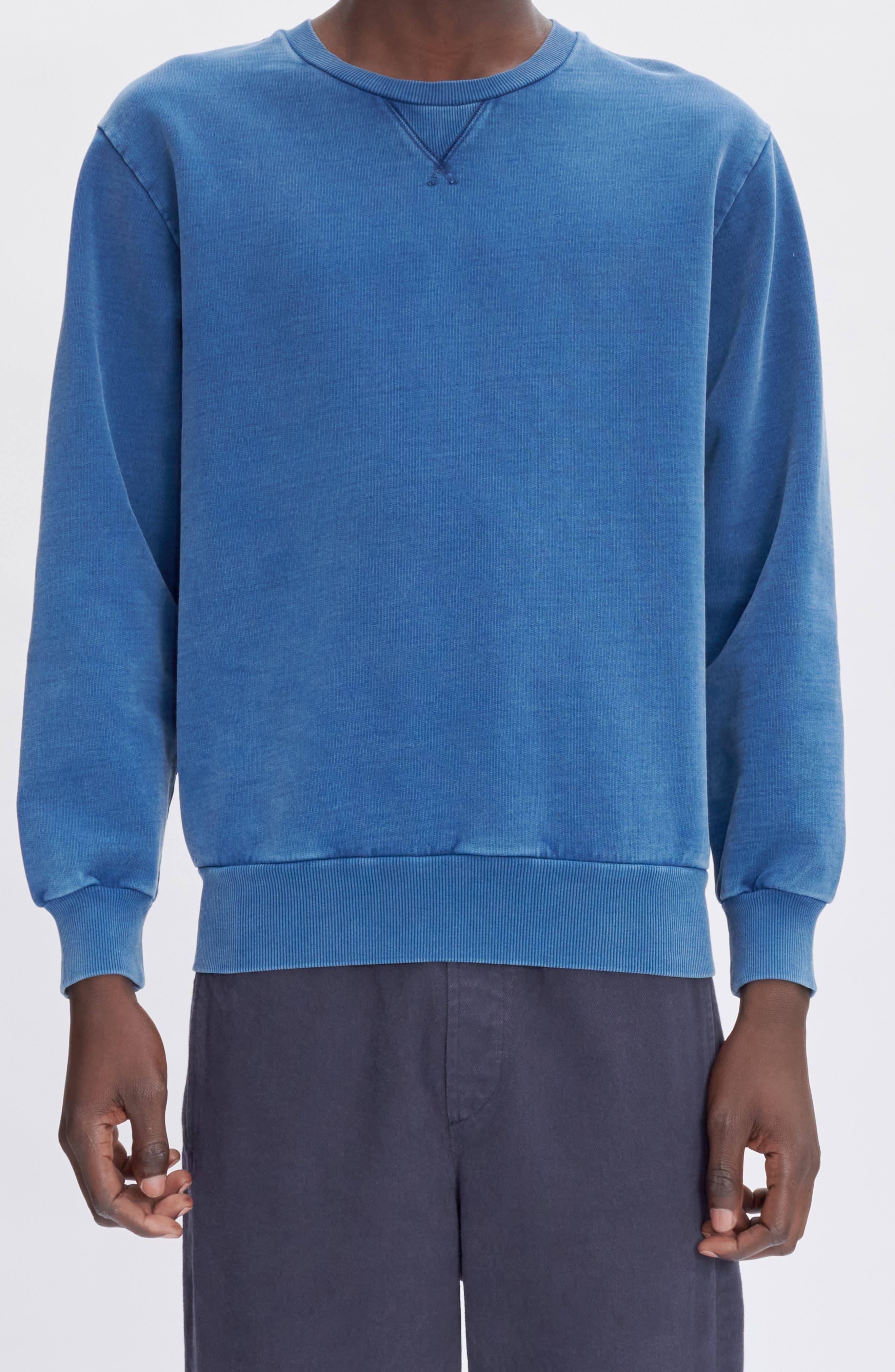 A.P.C. Sweat Label Garment Dye Sweatshirt in Iaj Marine at Nordstrom - 4