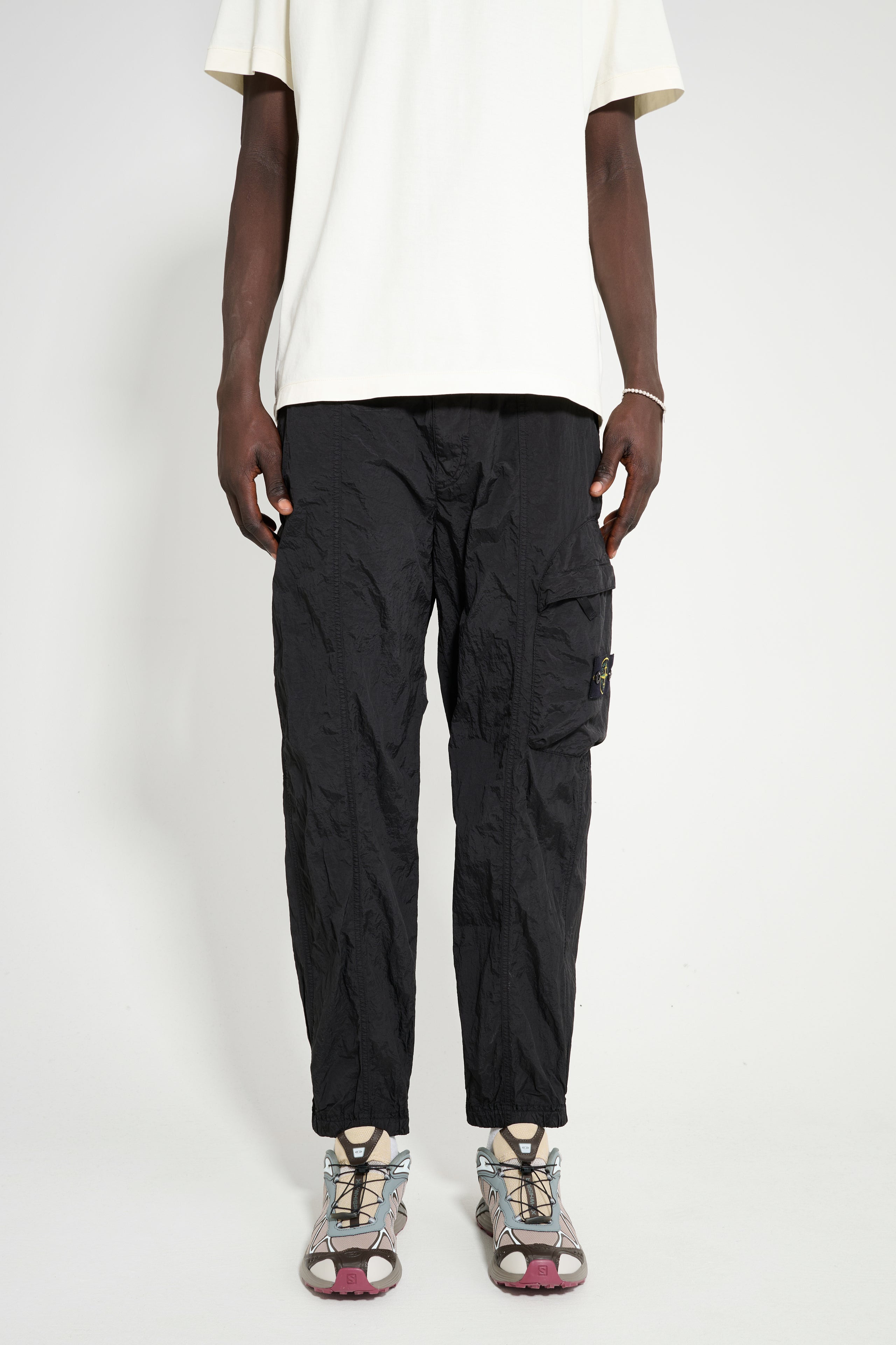STONE ISLAND NYLON CARGO PANTS BLACK - 2