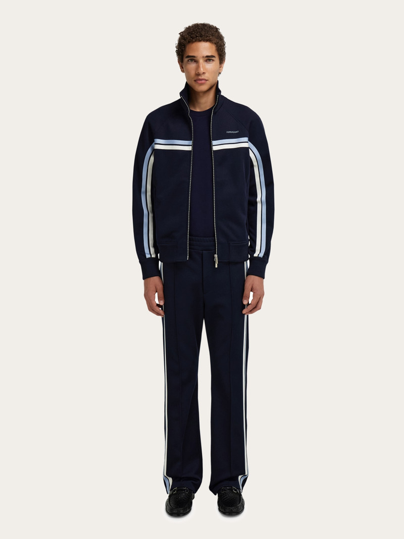 Track pants 7