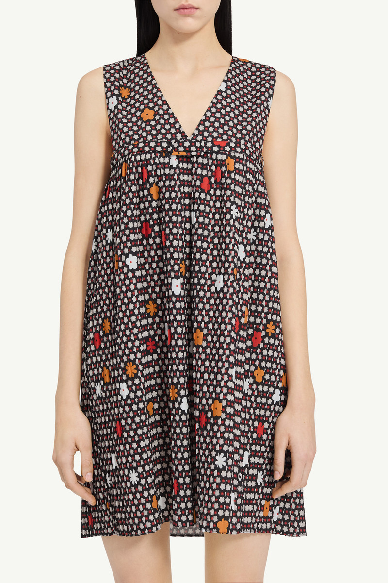 Sleeveless V-Neck Printed Dress 4