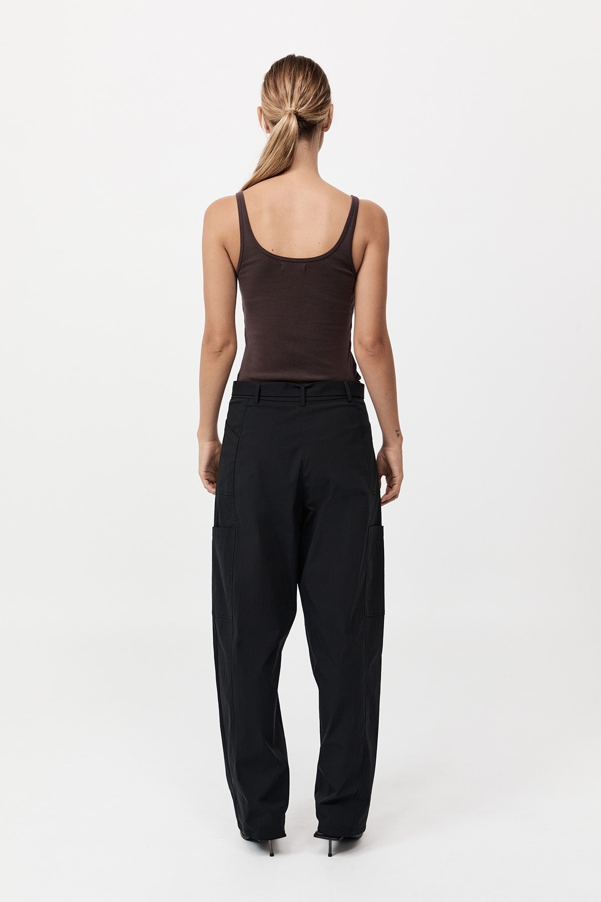 St agni ワイドパンツ ST. AGNI コットン混 ワイドパンツ ギャザー入り | NET-A-PORTER