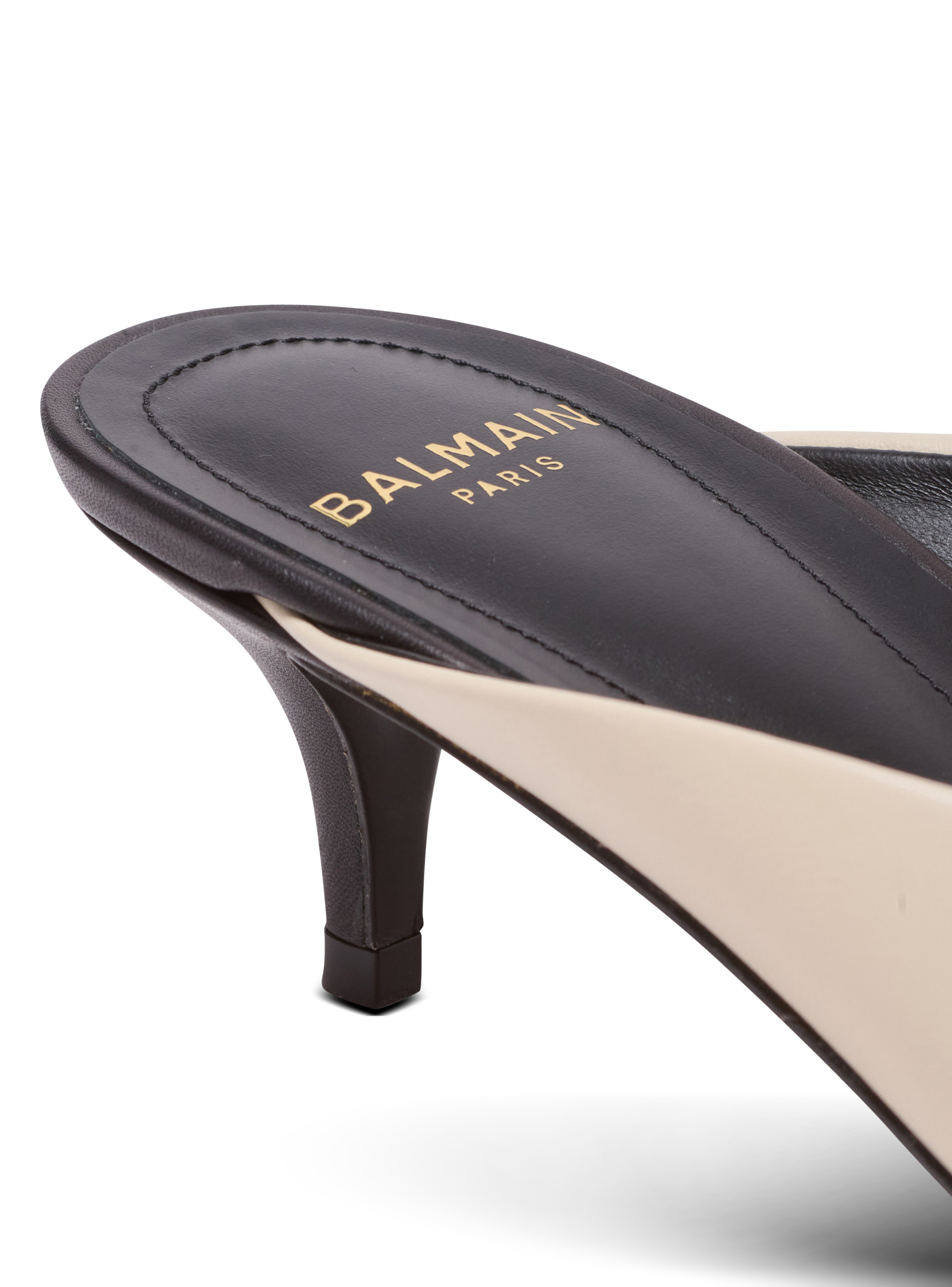 Sync leather mules with pointed toe - 7
