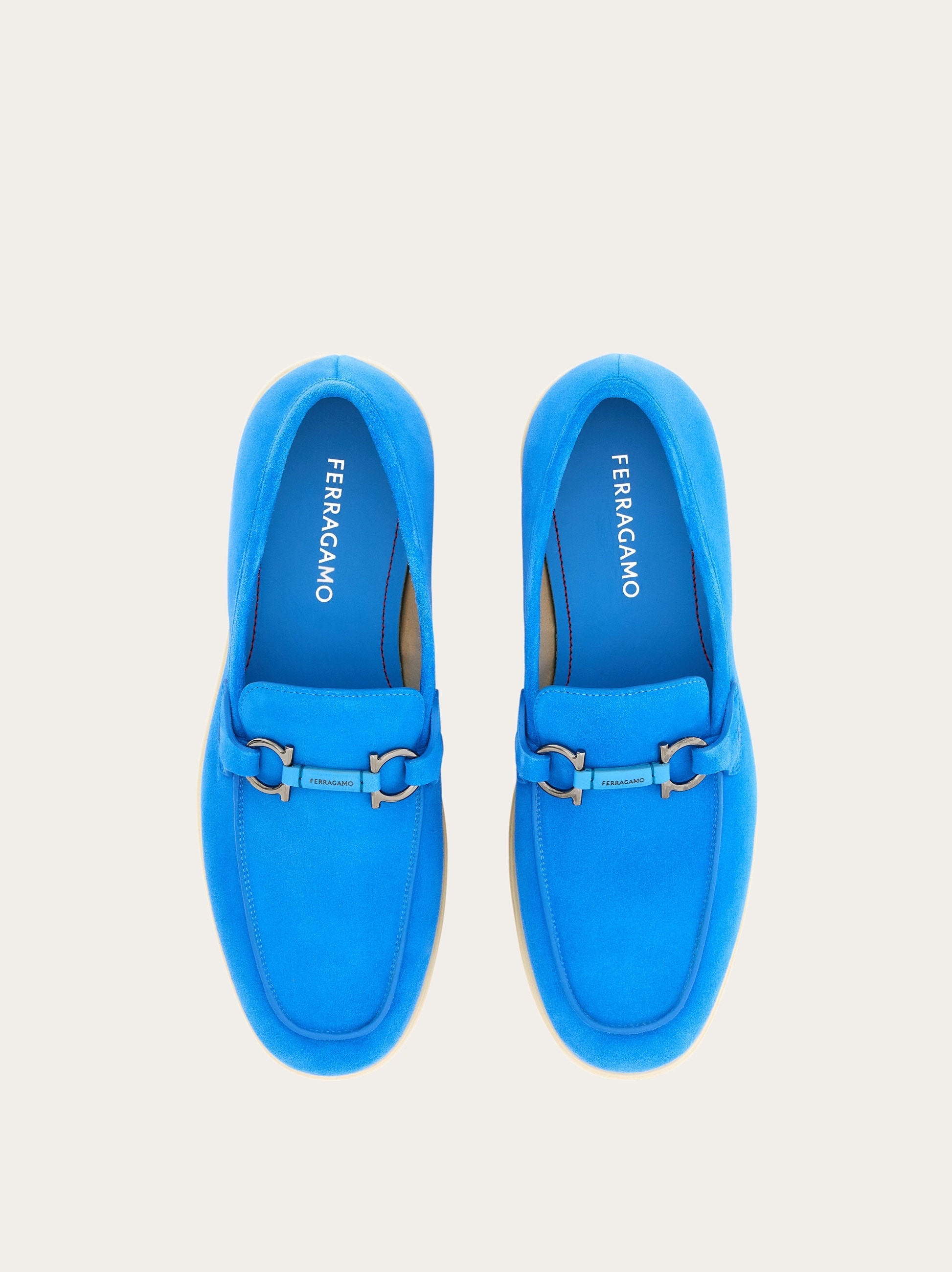 Casual loafer with Gancini ornament - 2