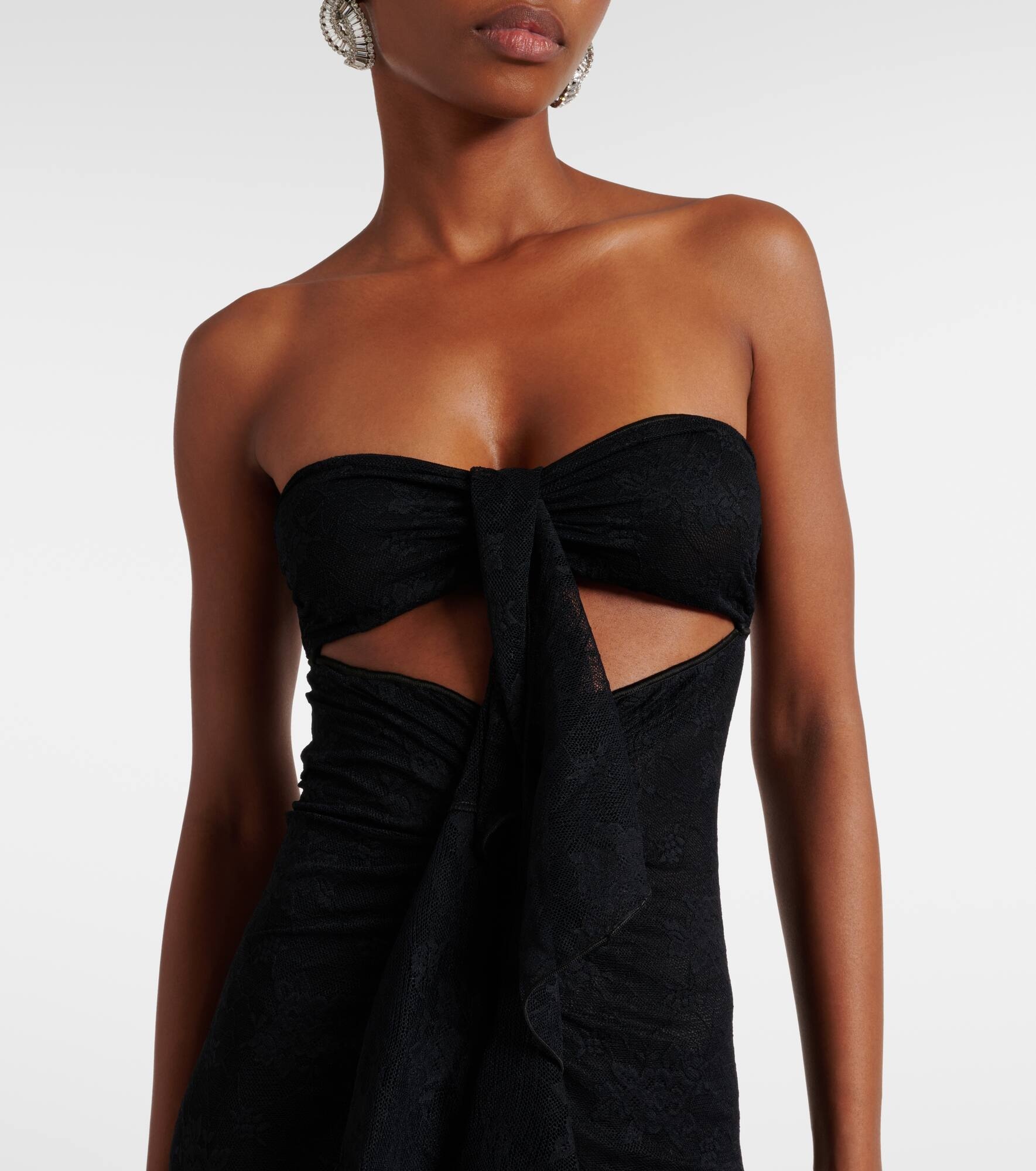 Ruffled cutout lace catsuit - 4