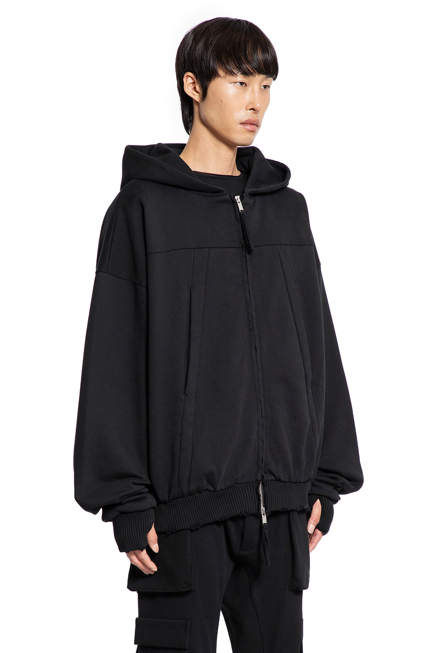 Zip-up Hoodie With Hand Gaiters - 2