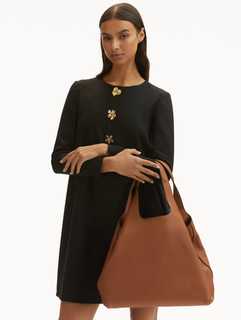 Oscar de la Renta THE TOPAZ outlook