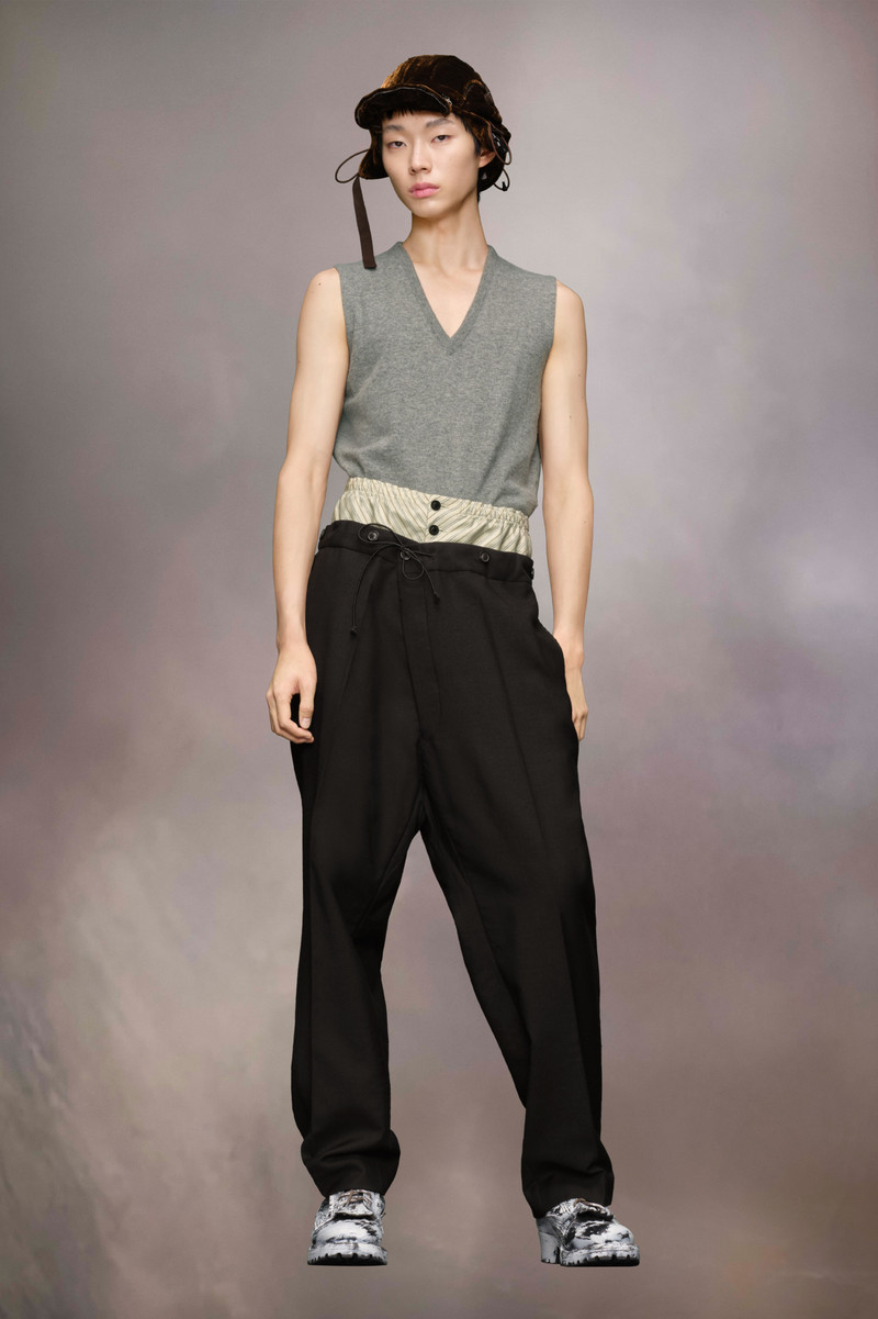Anonymity of the lining trousers - 1
