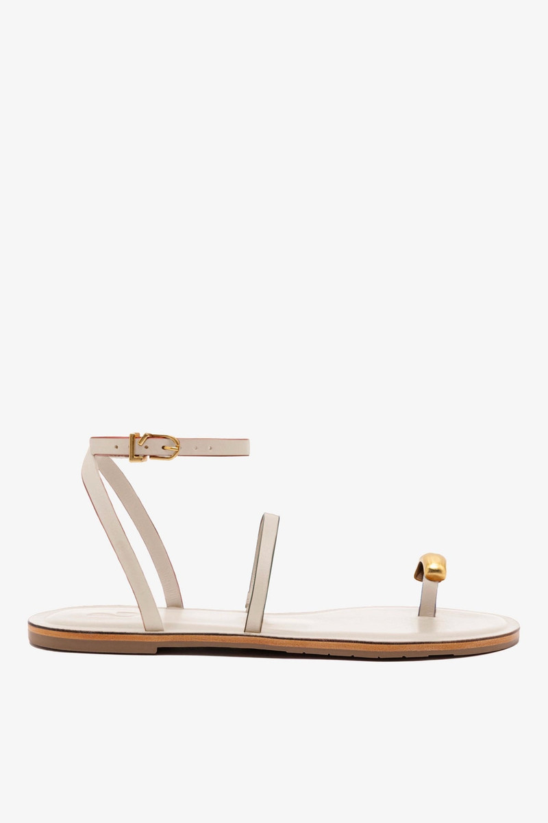 Biarritz Flat Sandal In Ivory Leather 1