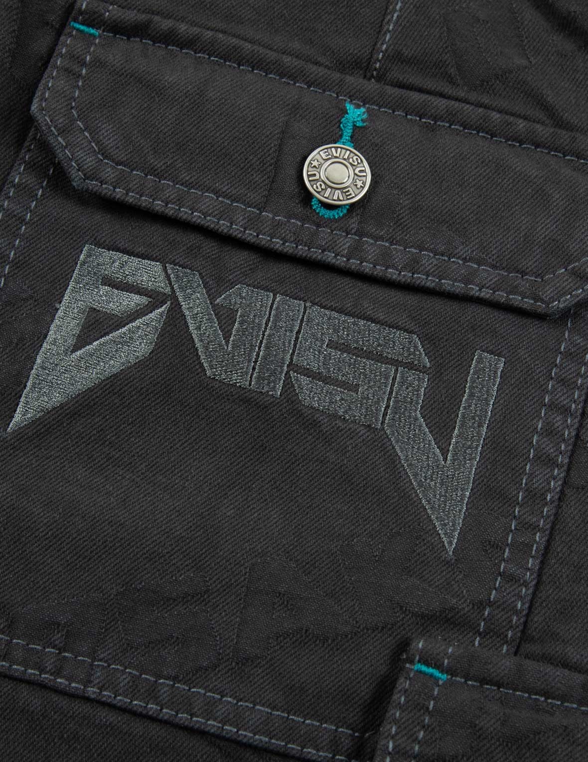 ALLOVER LOGO JACQUARD SHORTS WITH MULTIPLE POCKETS - 7