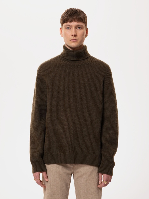 August Rollneck Brown - 3