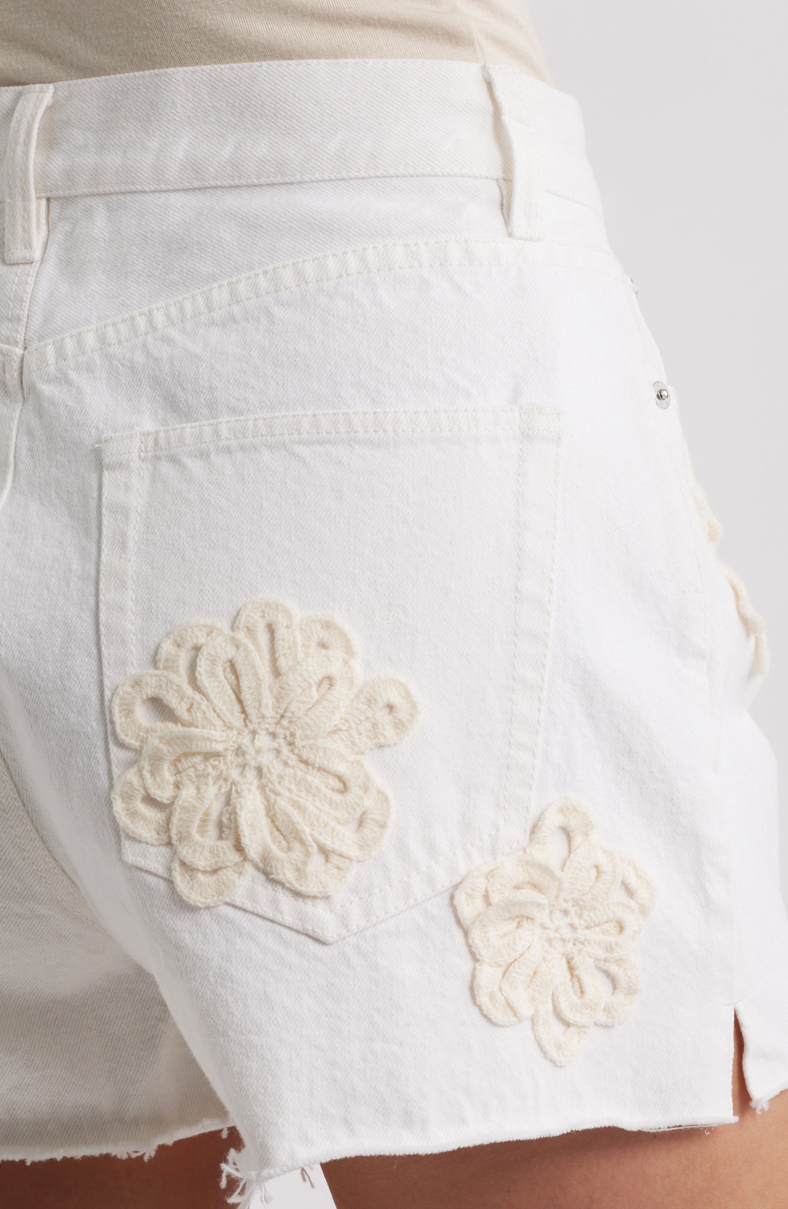 FRAME The Dare Floral Appliqué Frayed High Waist Denim Shorts in Flurry at Nordstrom - 4