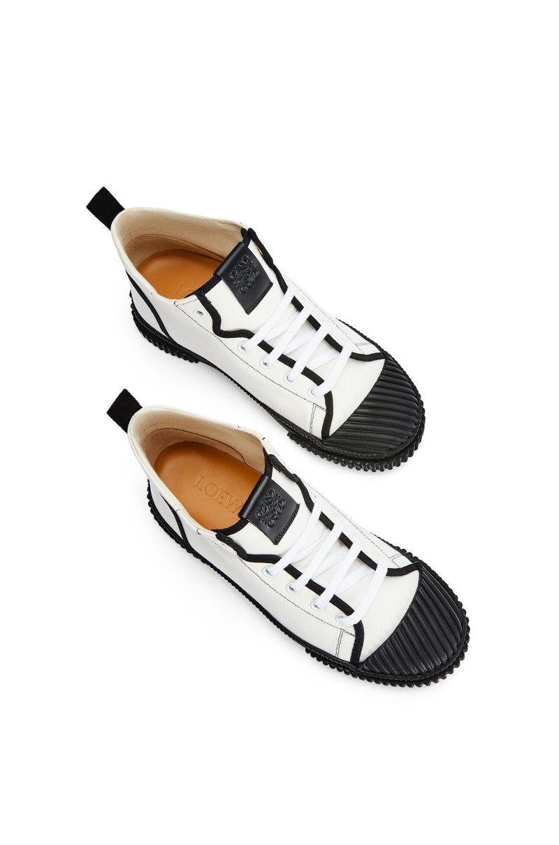 High top sneaker in canvas 3