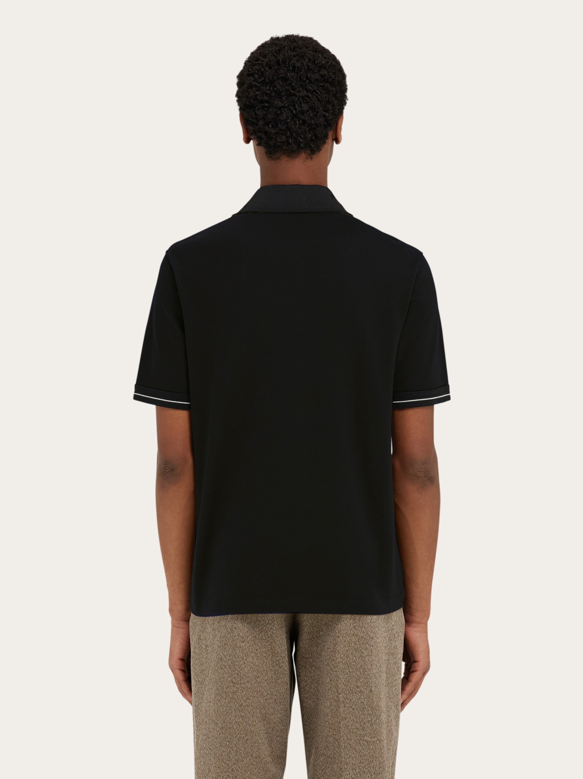 Polo shirt with color block detail - 3