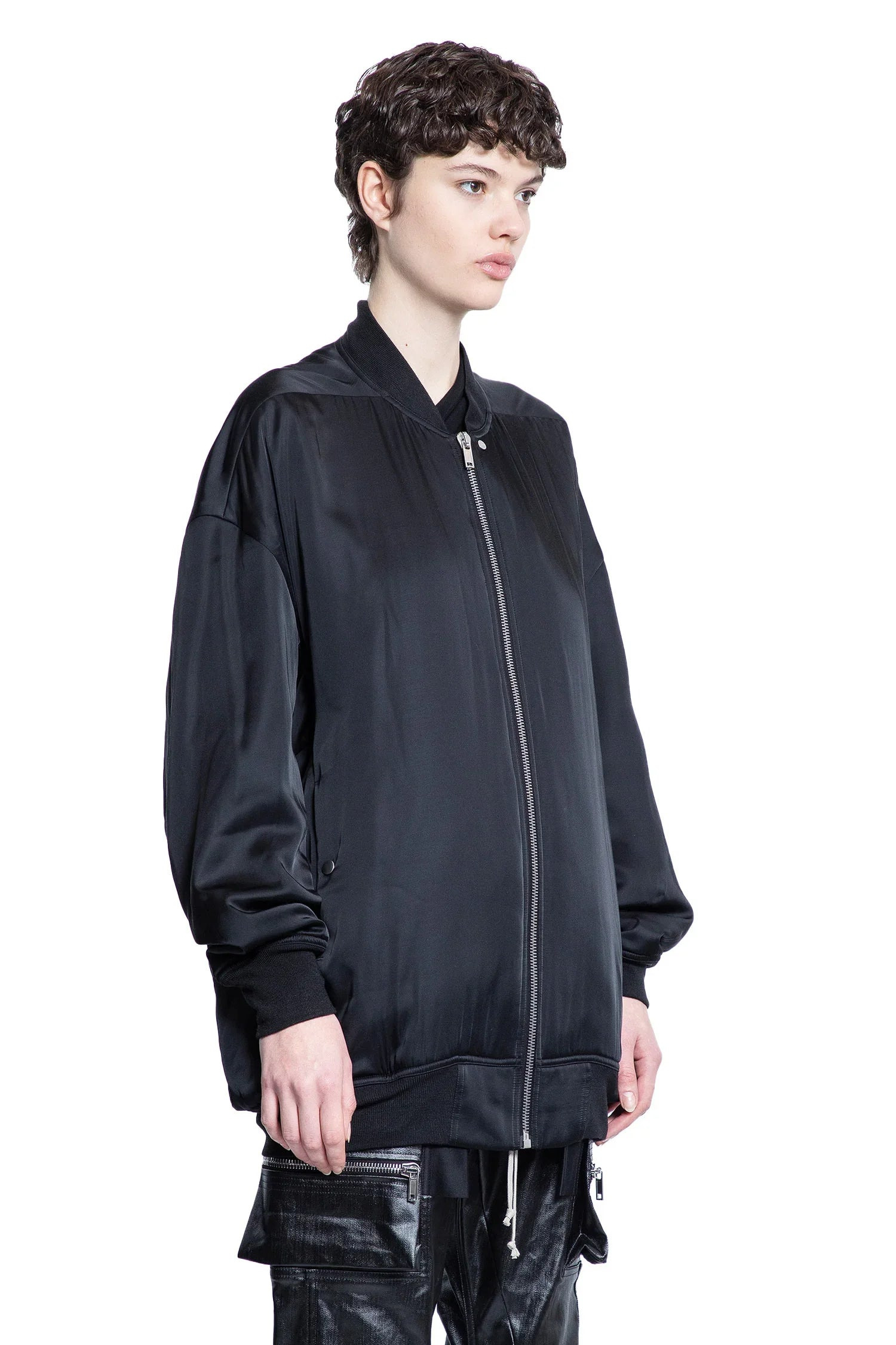 Hollywood-Peter-Flight-In-Washed-Charmeuse - 2