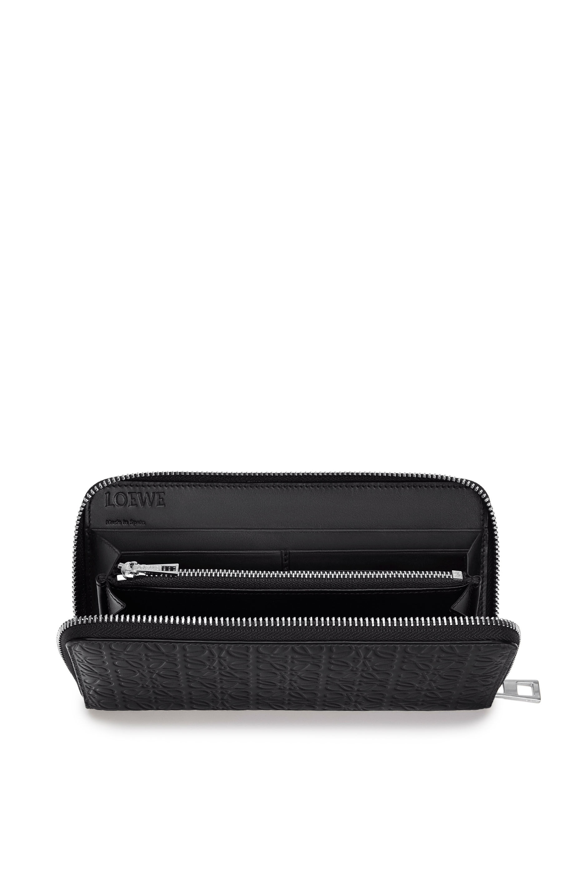 Zip around wallet in calfskin - 5