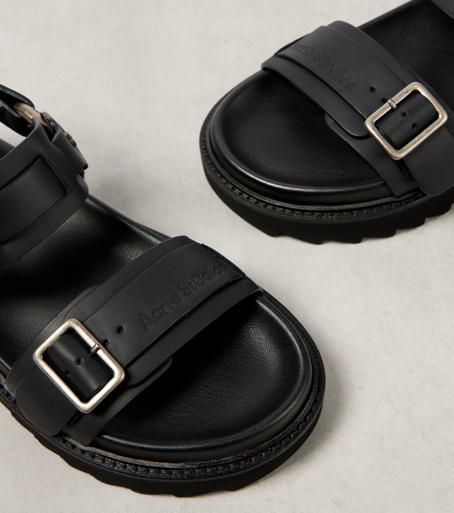 Debossed leather sandals - 5