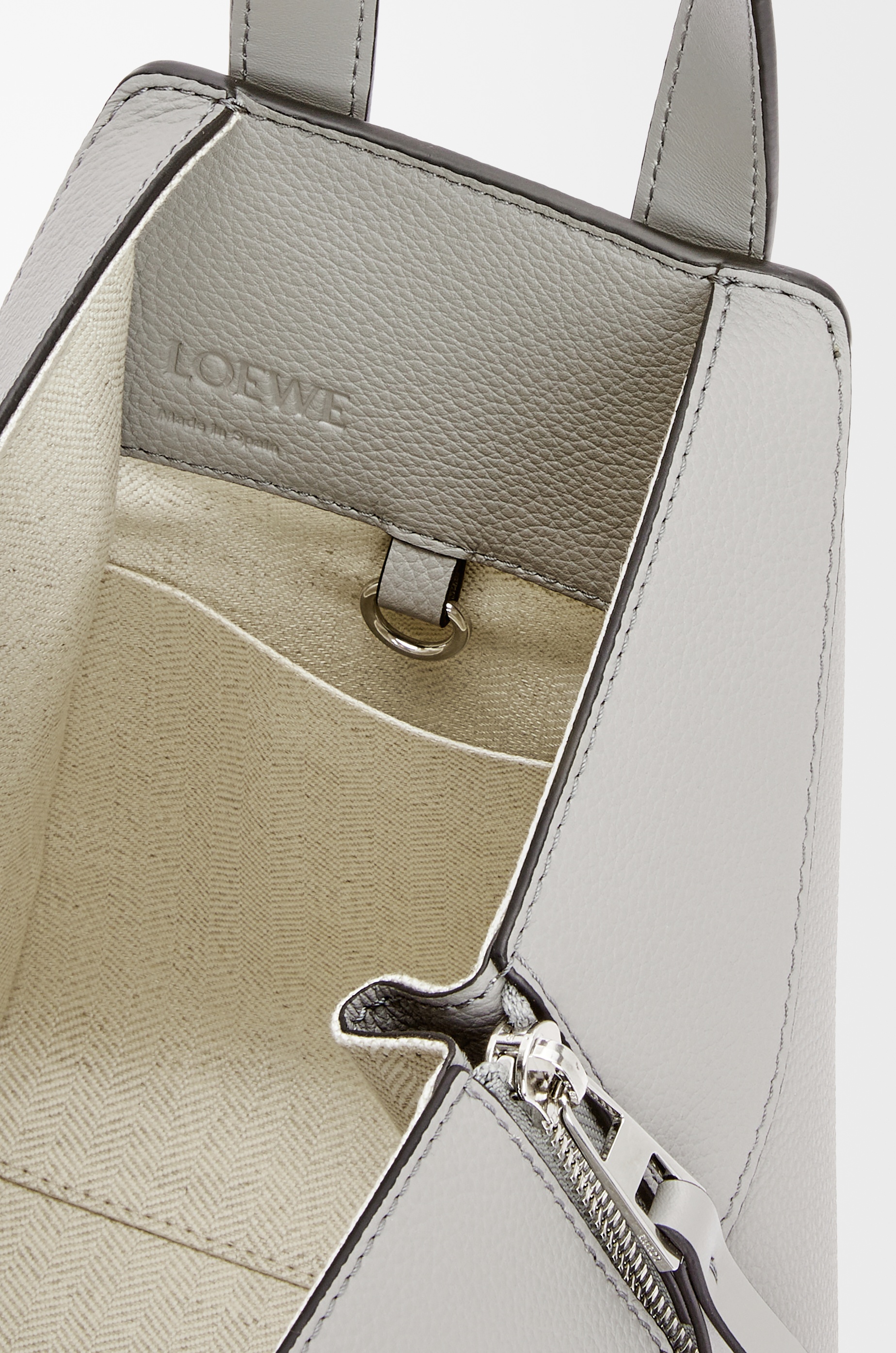 Compact Hammock bag in soft grained calfskin - 6