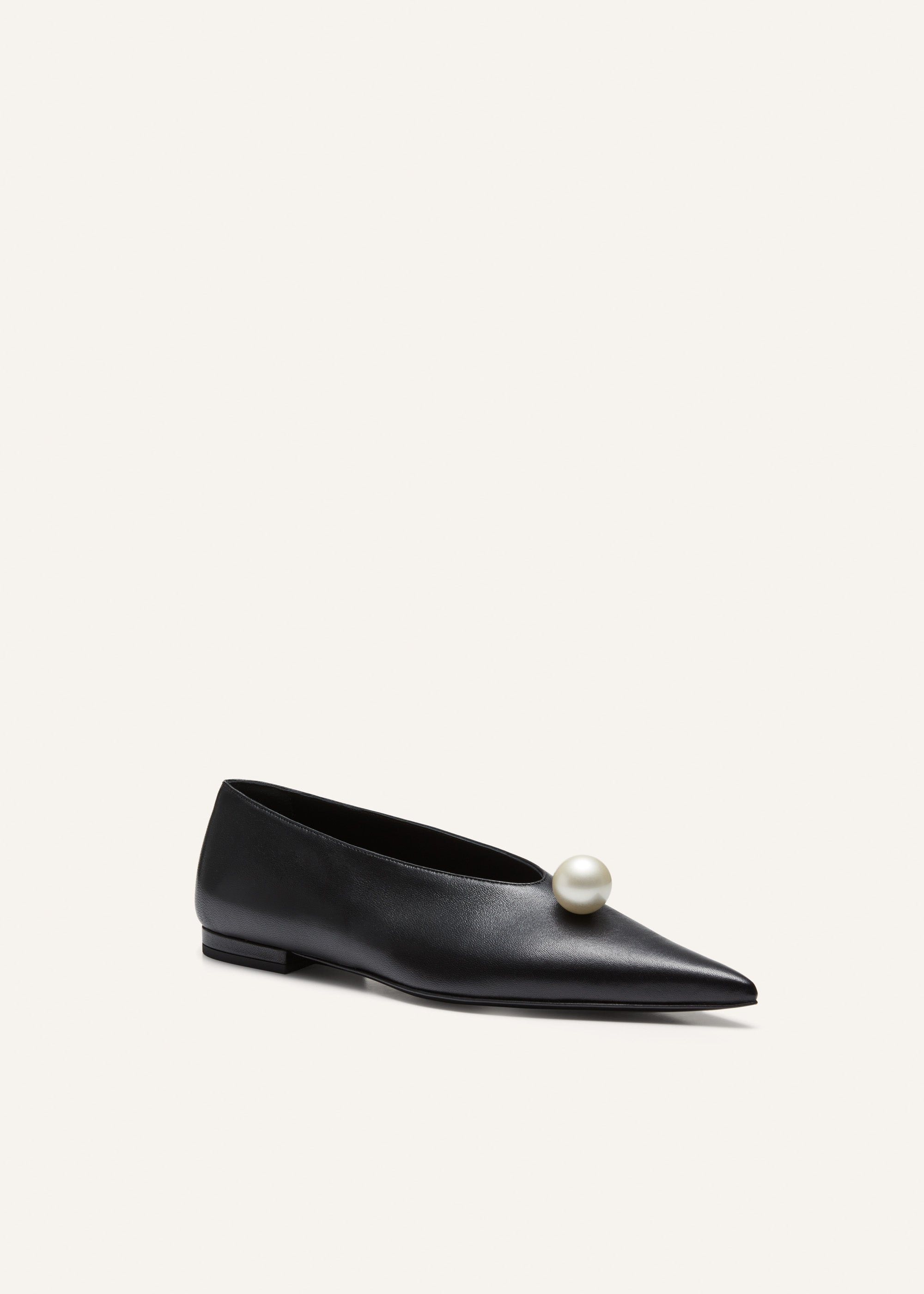 Pointed pearl ballet flats in black satin - 2