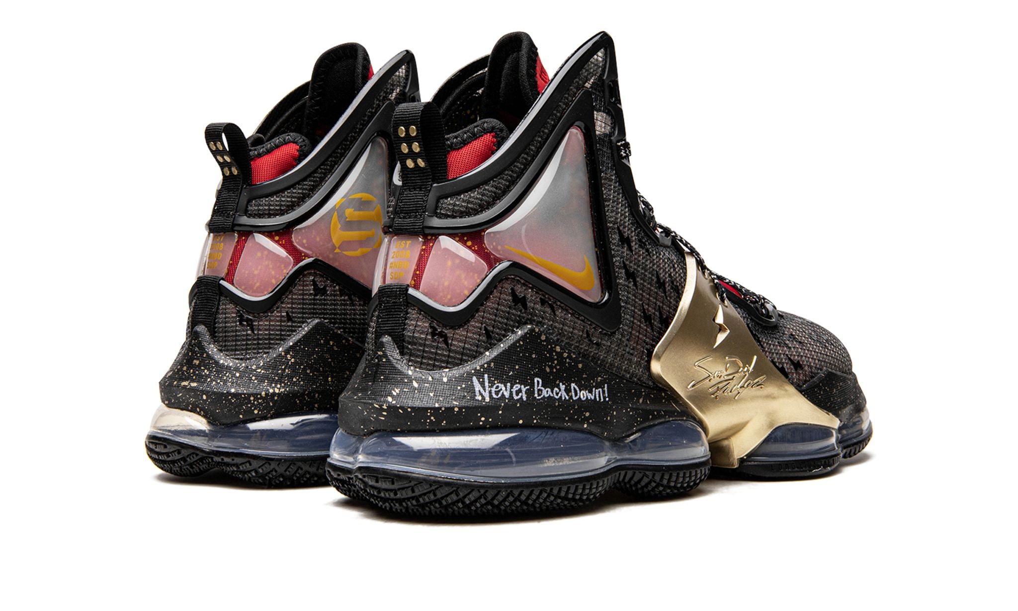 Lebron 19 "Doernbecher 2022" - 3