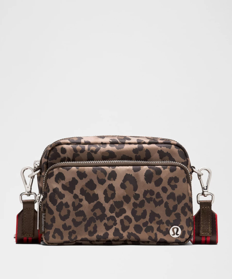 Everywhere Crossbody Bag 2L *Leopard 1