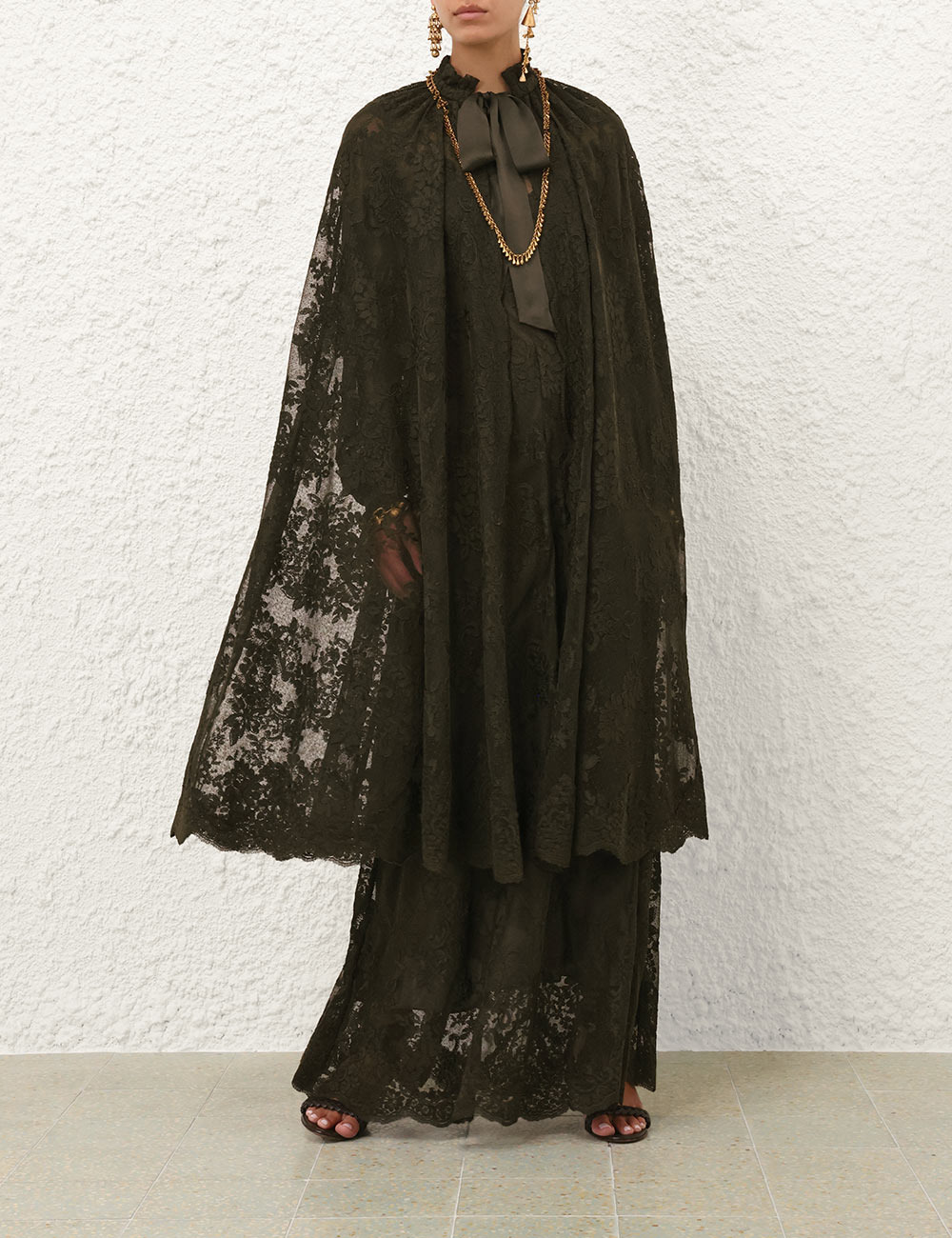 MEMENTO LACE CAPE - 2