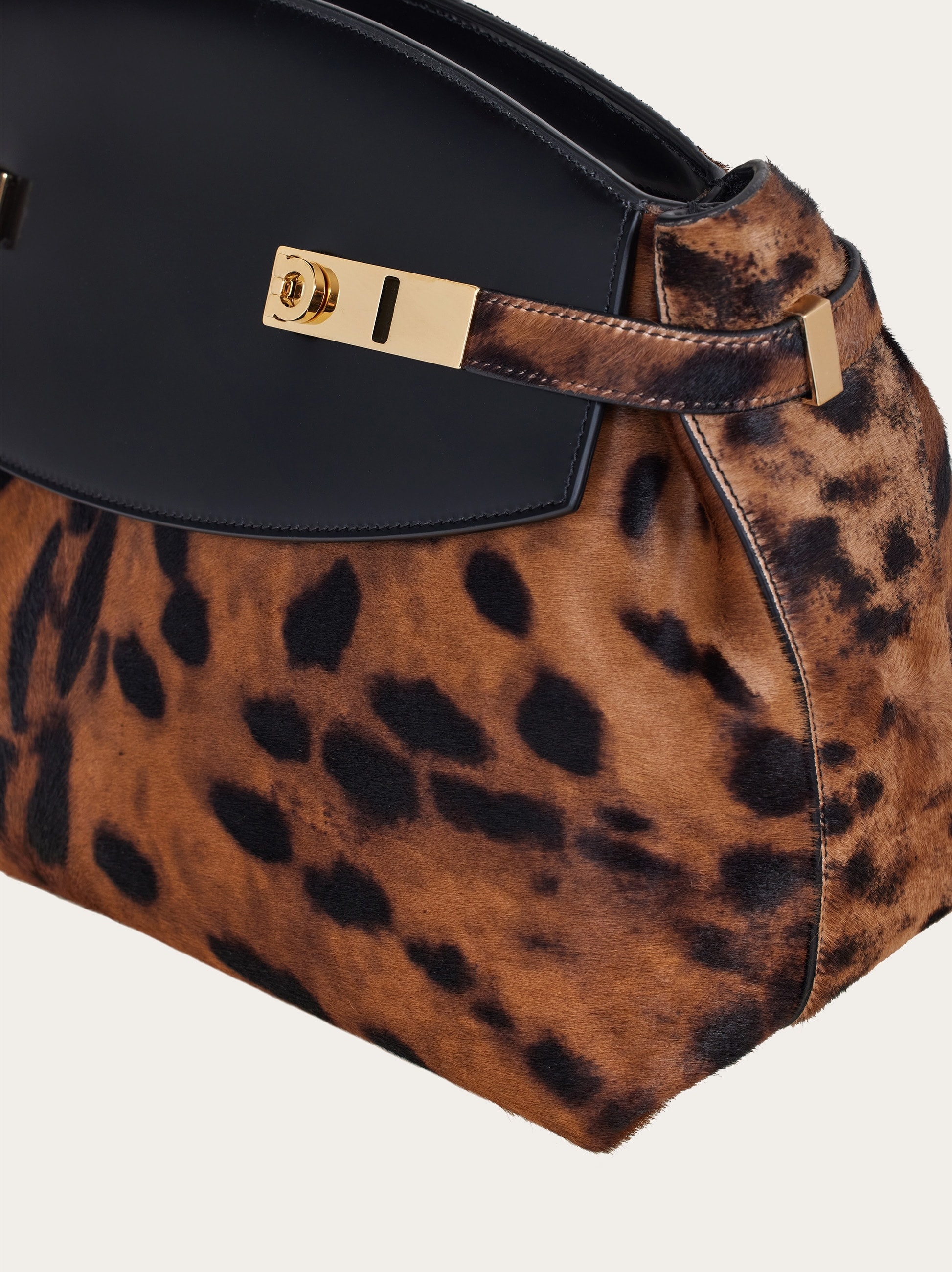 Hug shoulder bag - 8