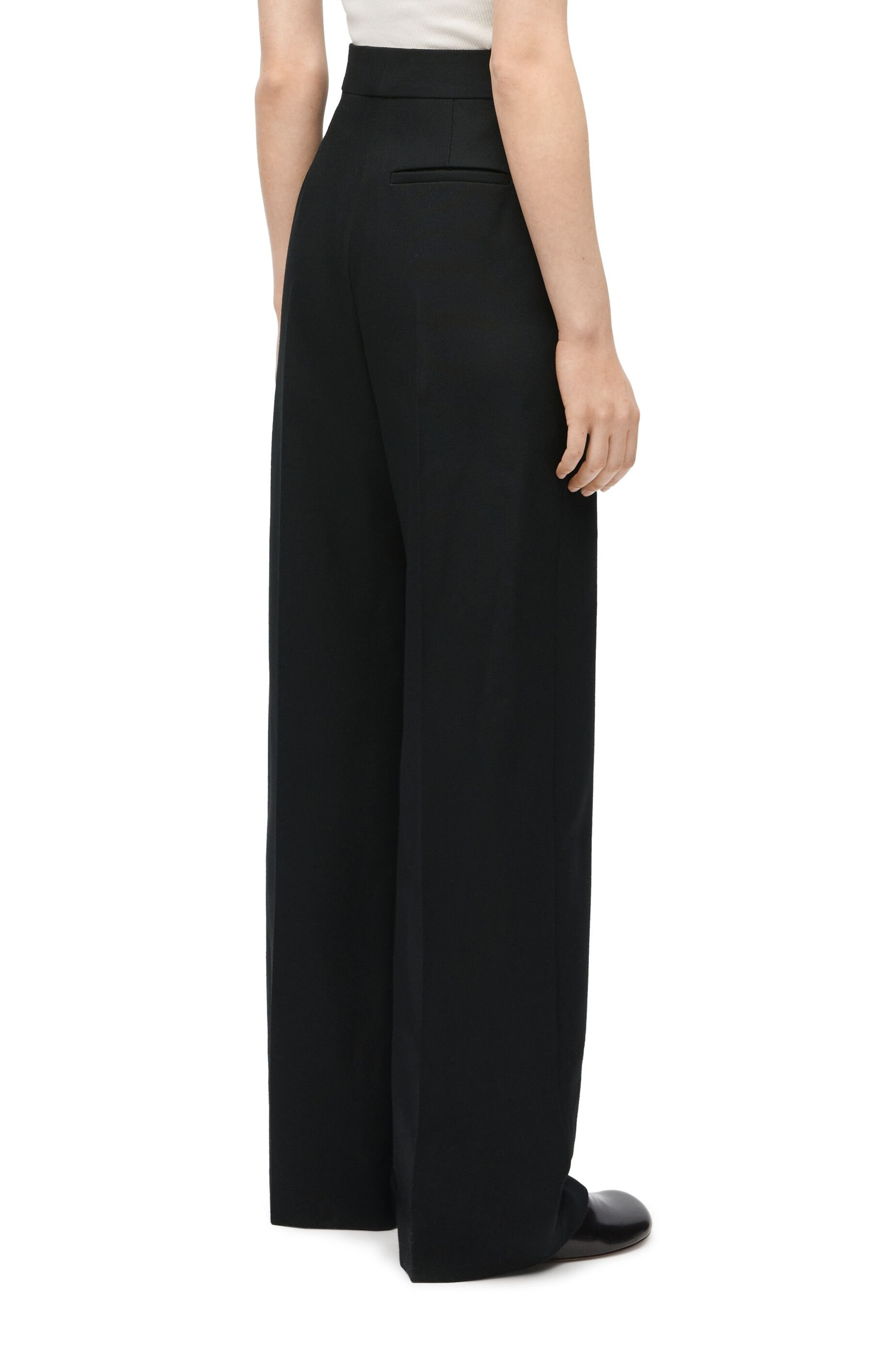 High waisted trousers in wool - 4