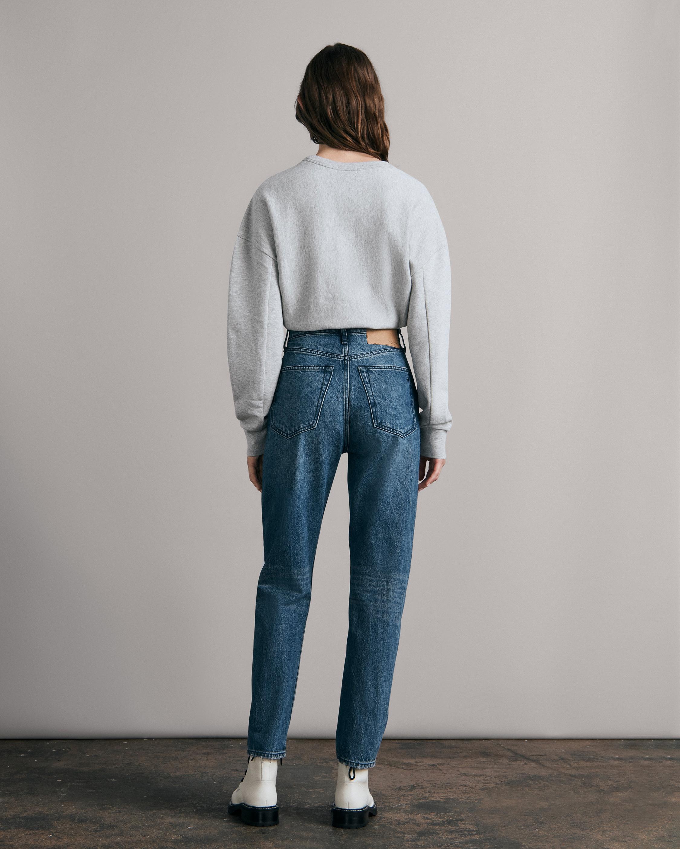 Icon Cotton Sweatshirt
Classic Fit Sweatshirt - 3