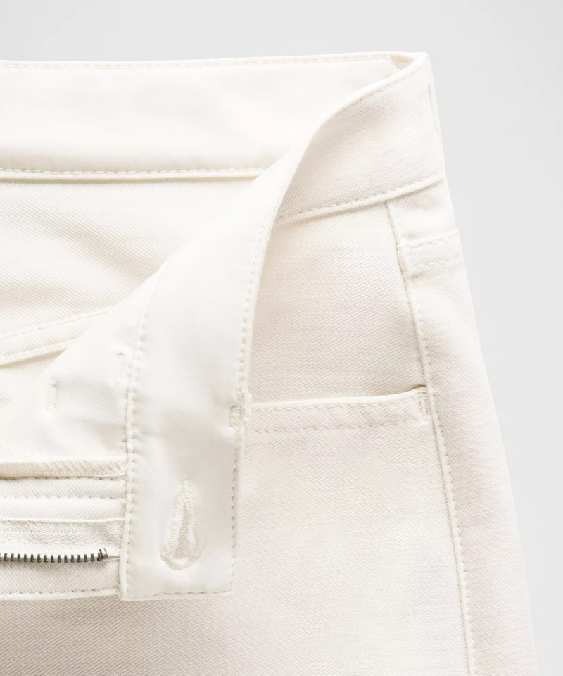 EasyFive High-Rise Subtle-Flare Pant *Short 9