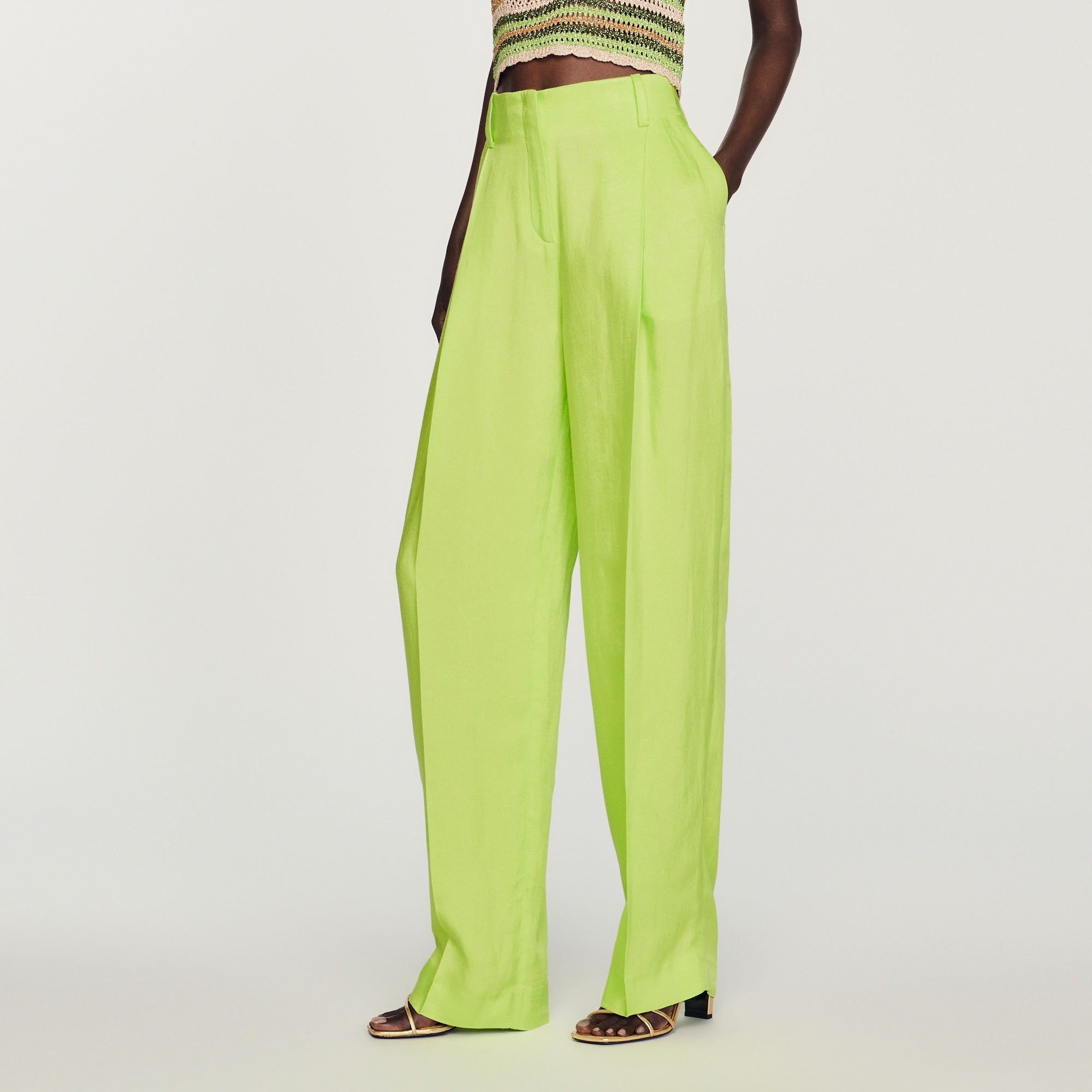 High-waisted pants - 5