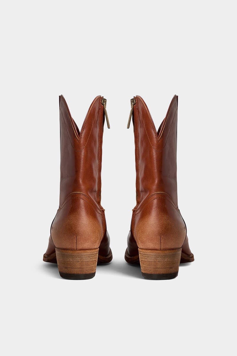 VINTAGE BOOTS - 2