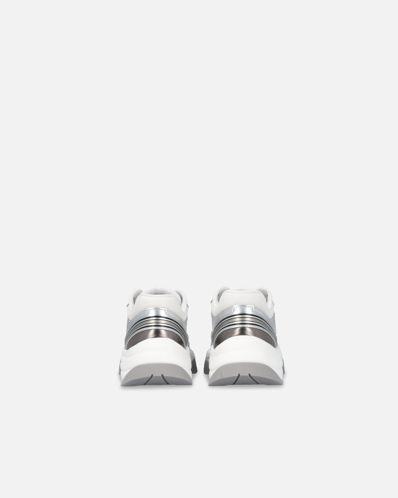 SNEAKERS WITH METALLIC DETAILS 7