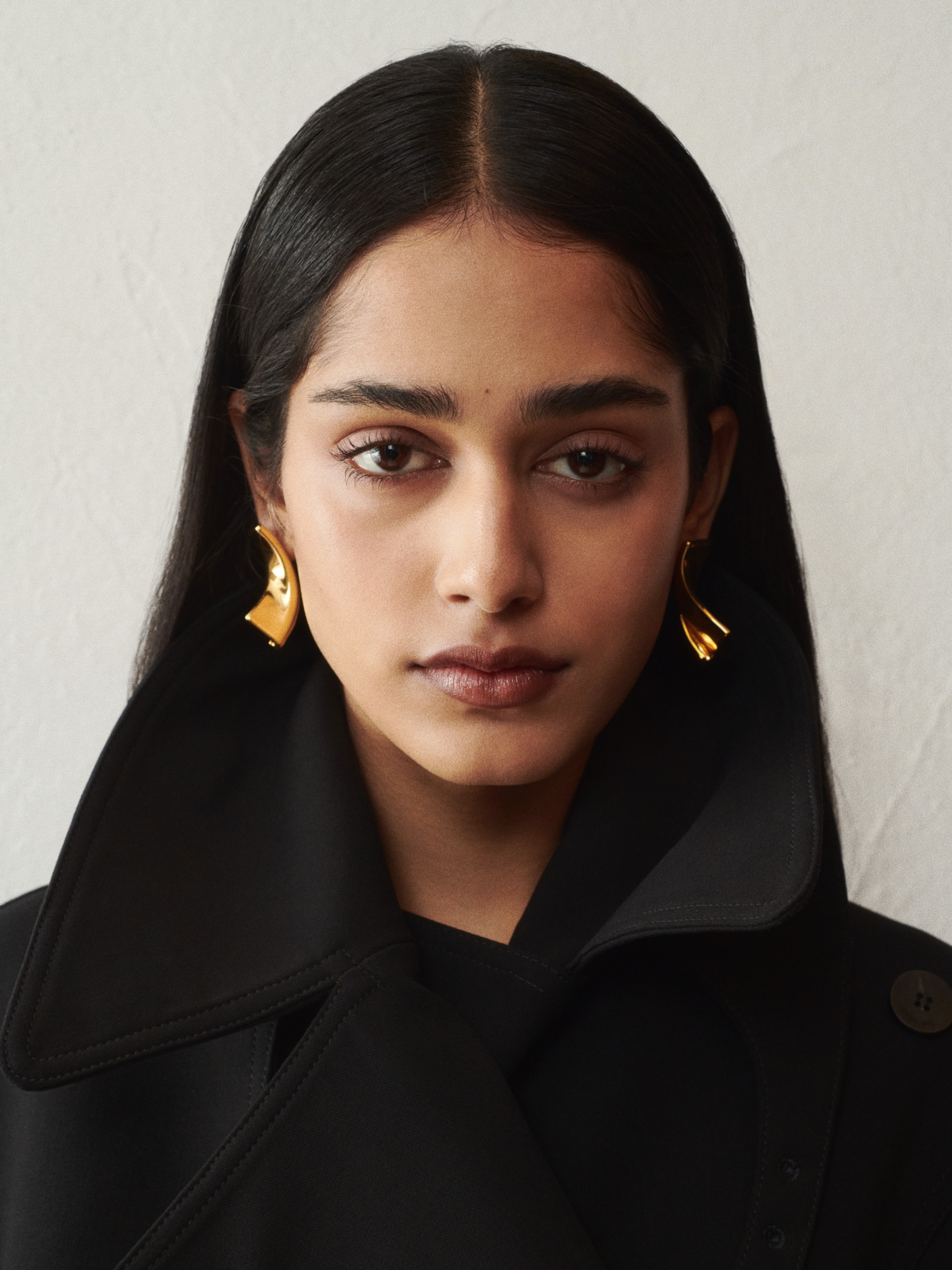 The J earrings - 3