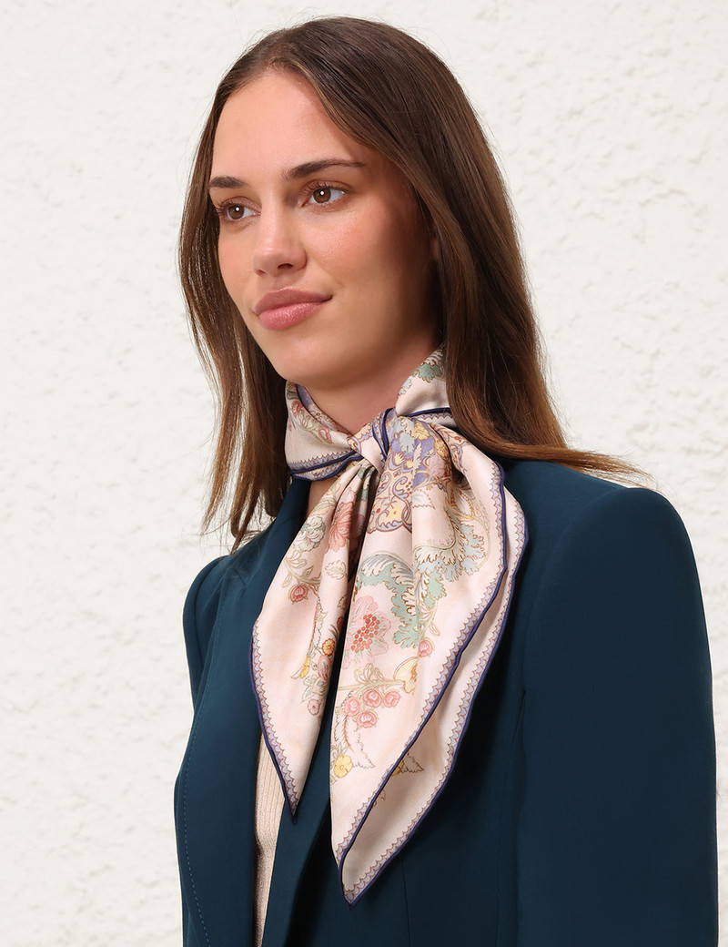 PRINTED SILK SQUARE 70 4