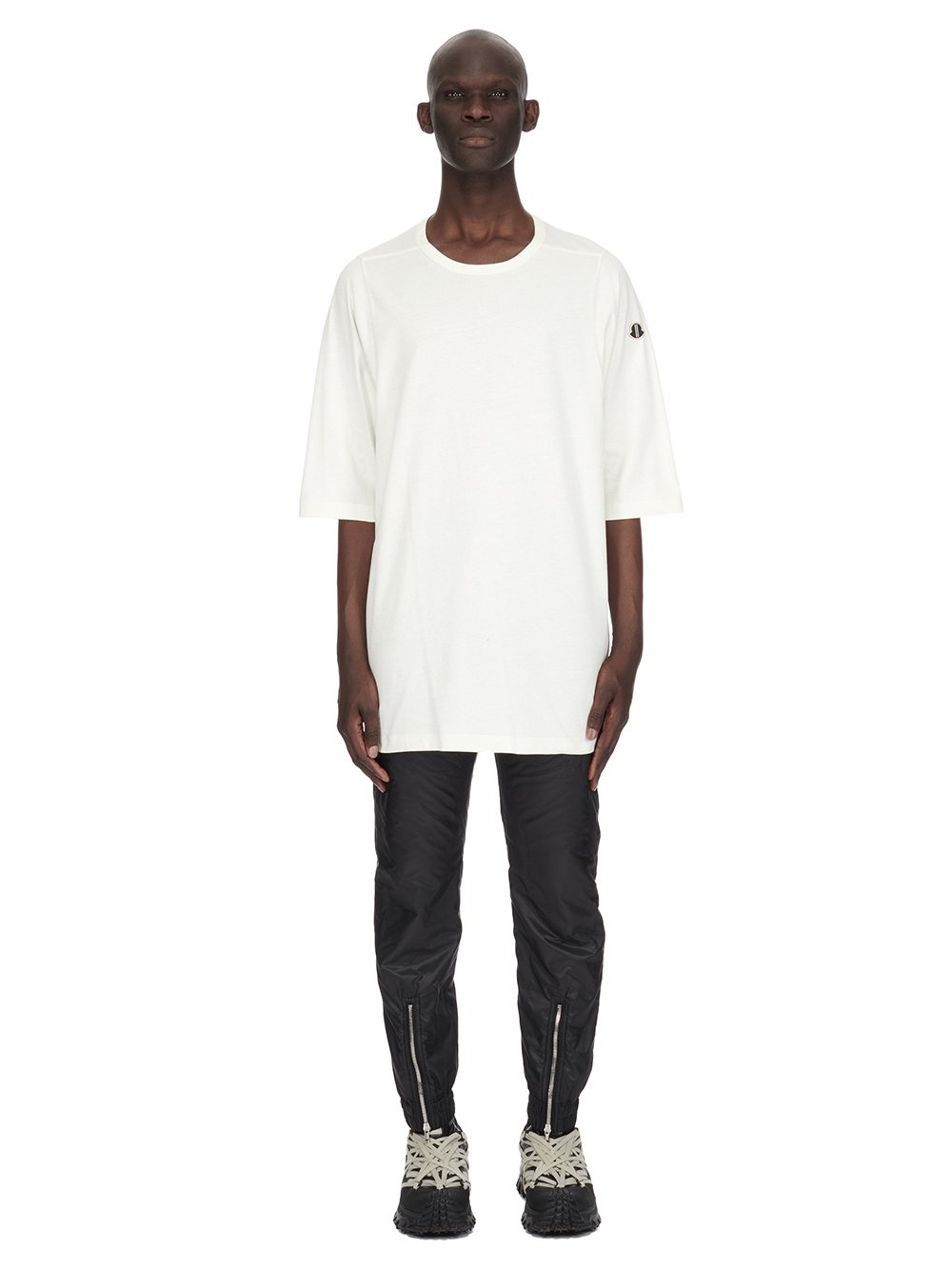 T- SHIRT - 6
