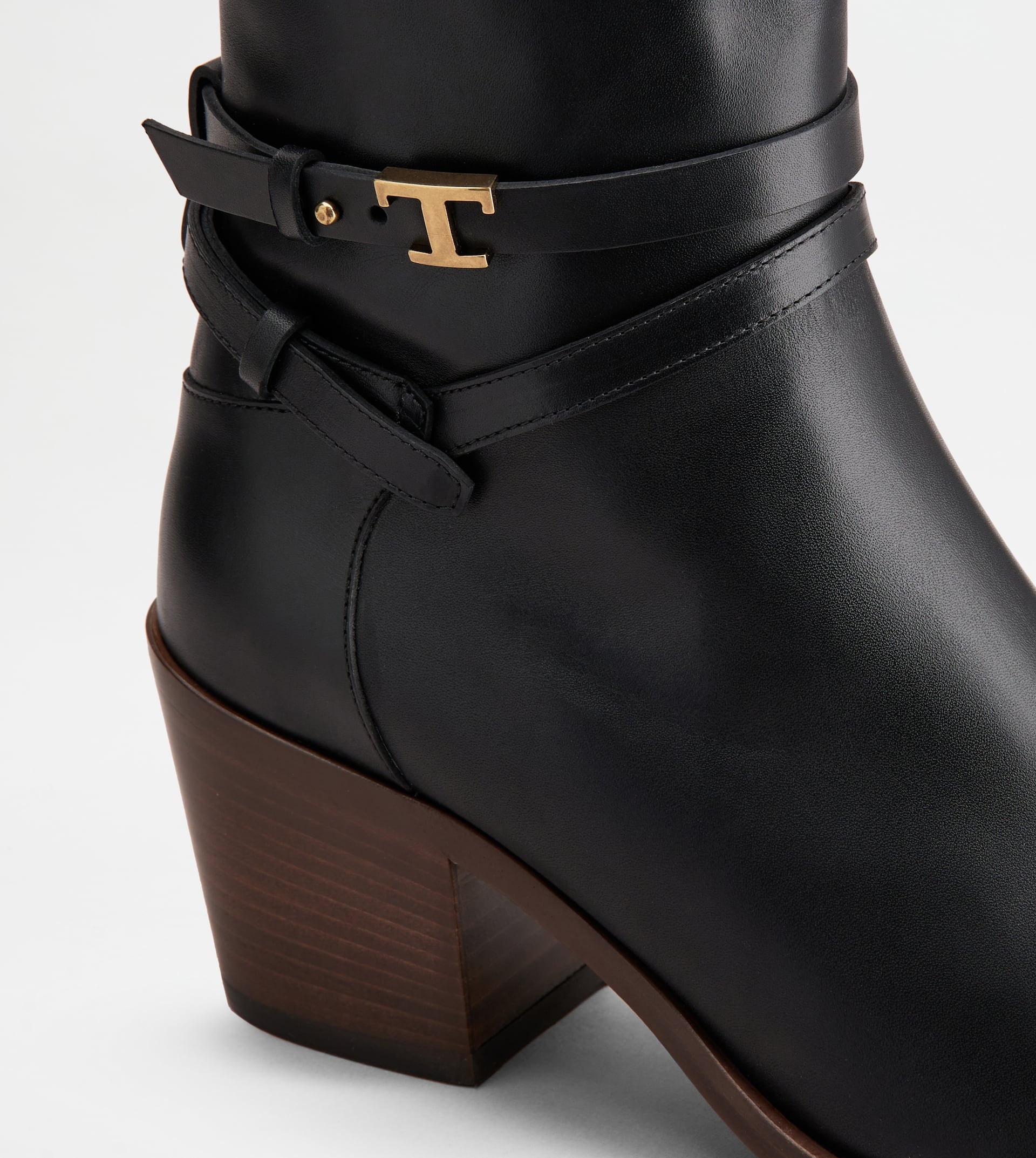 ANKLE BOOTS IN LEATHER - BLACK - 5