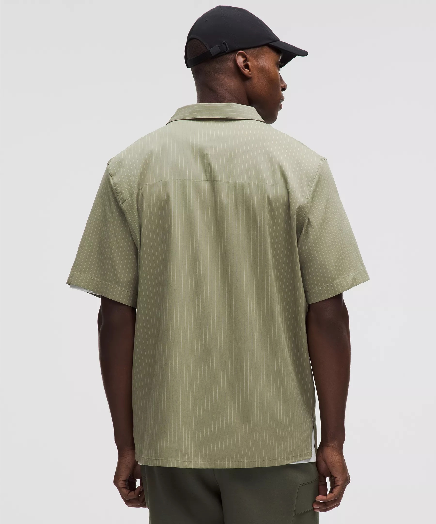 Relaxed-Fit Short-Sleeve Button Up Shirt - 3