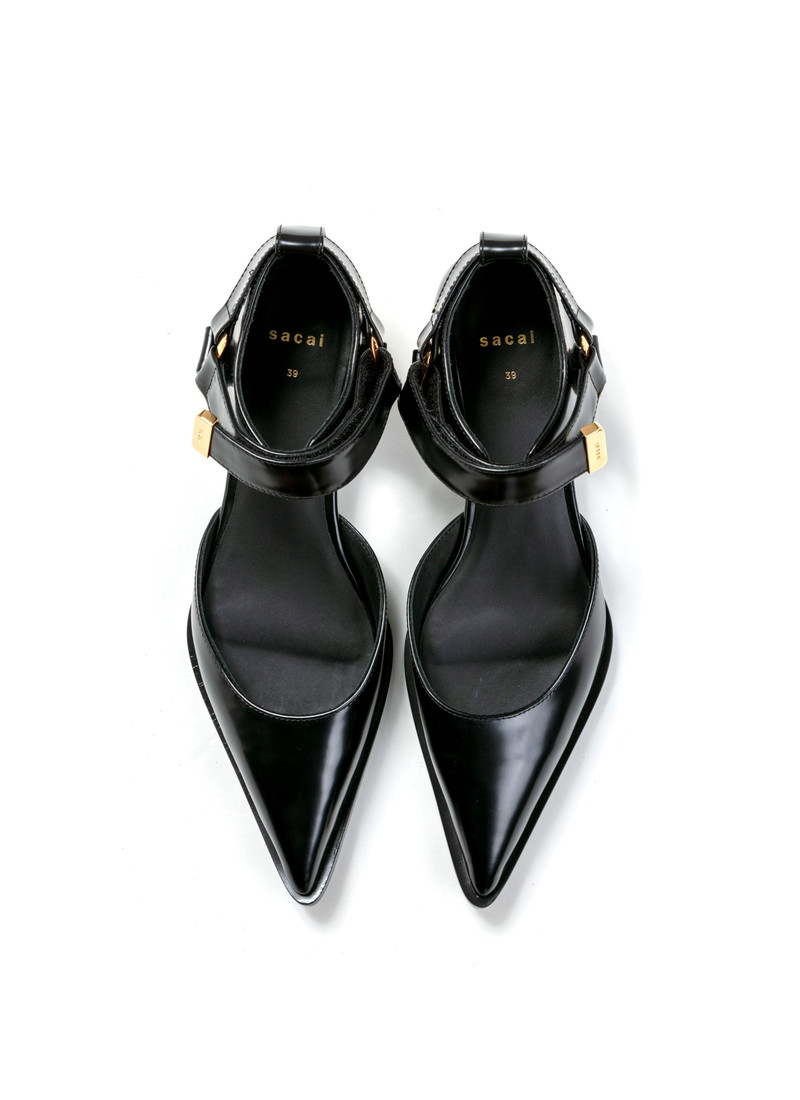 Belted Pumps 3