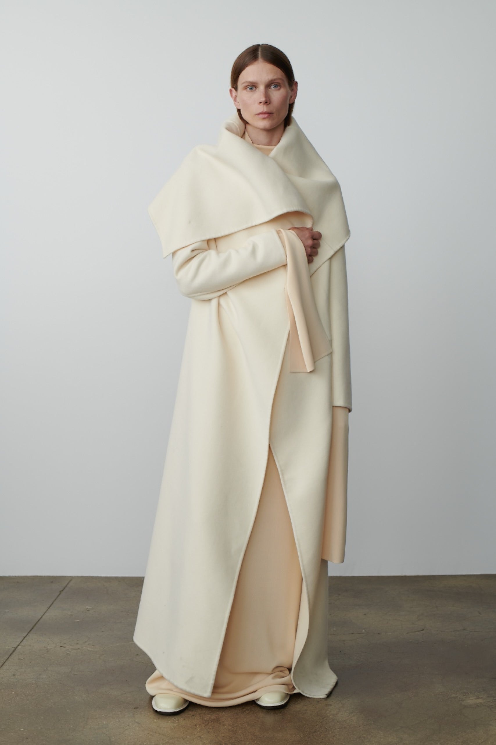 Rivoli Coat in Cashmere - 3