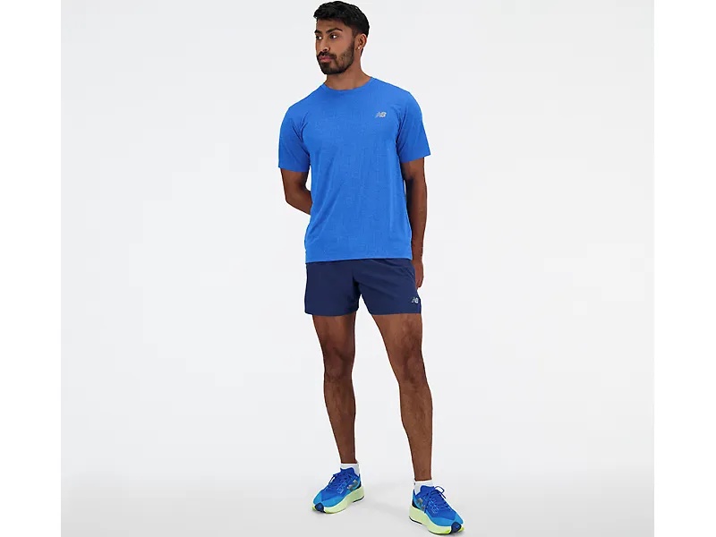 New Balance Athletics Run T-Shirt - 5
