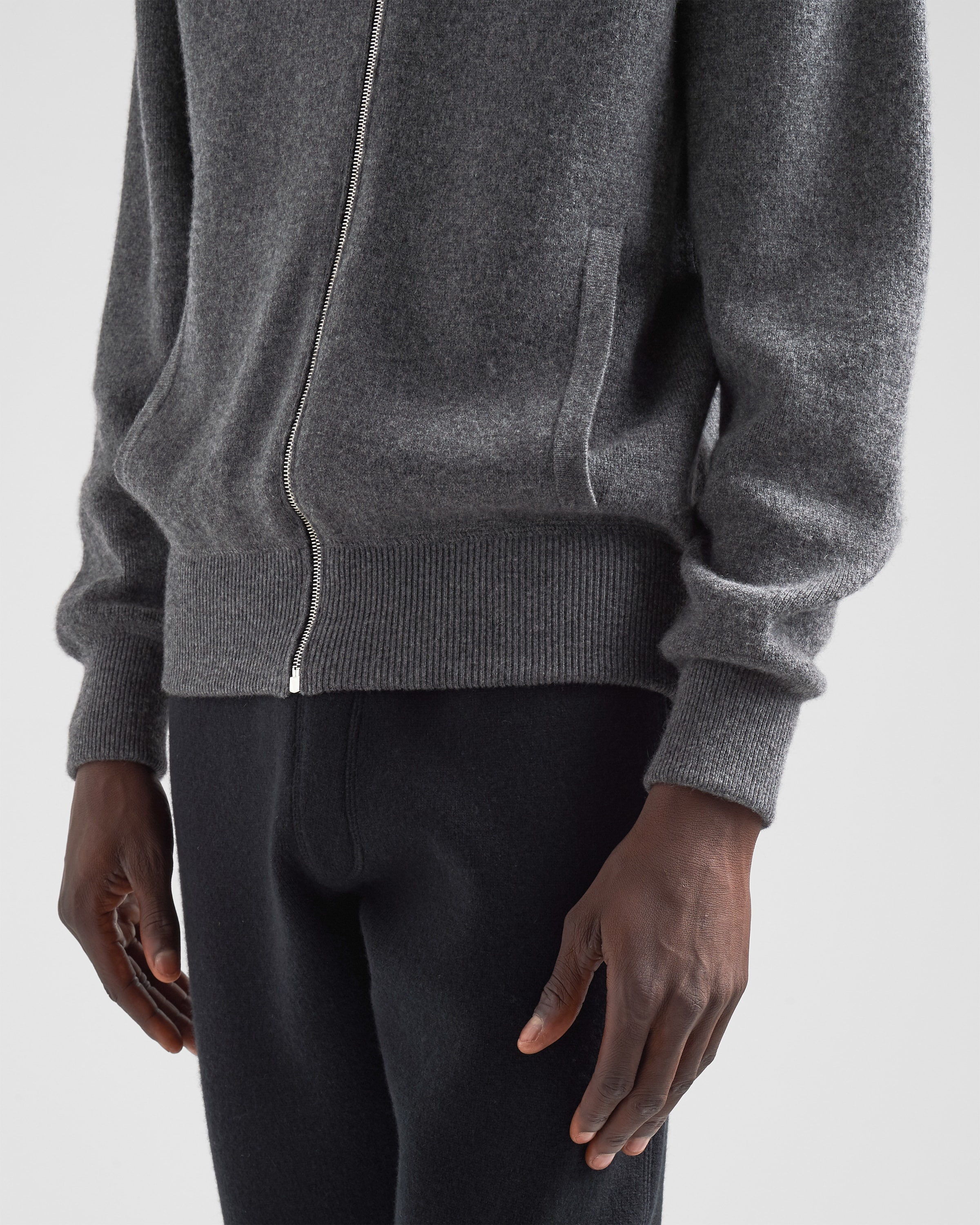 Cashmere cardigan - 4