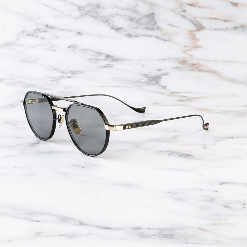 CUTLER AND GROSS DRAYCOTT 1426 ROUND SUNGLASSES outlook